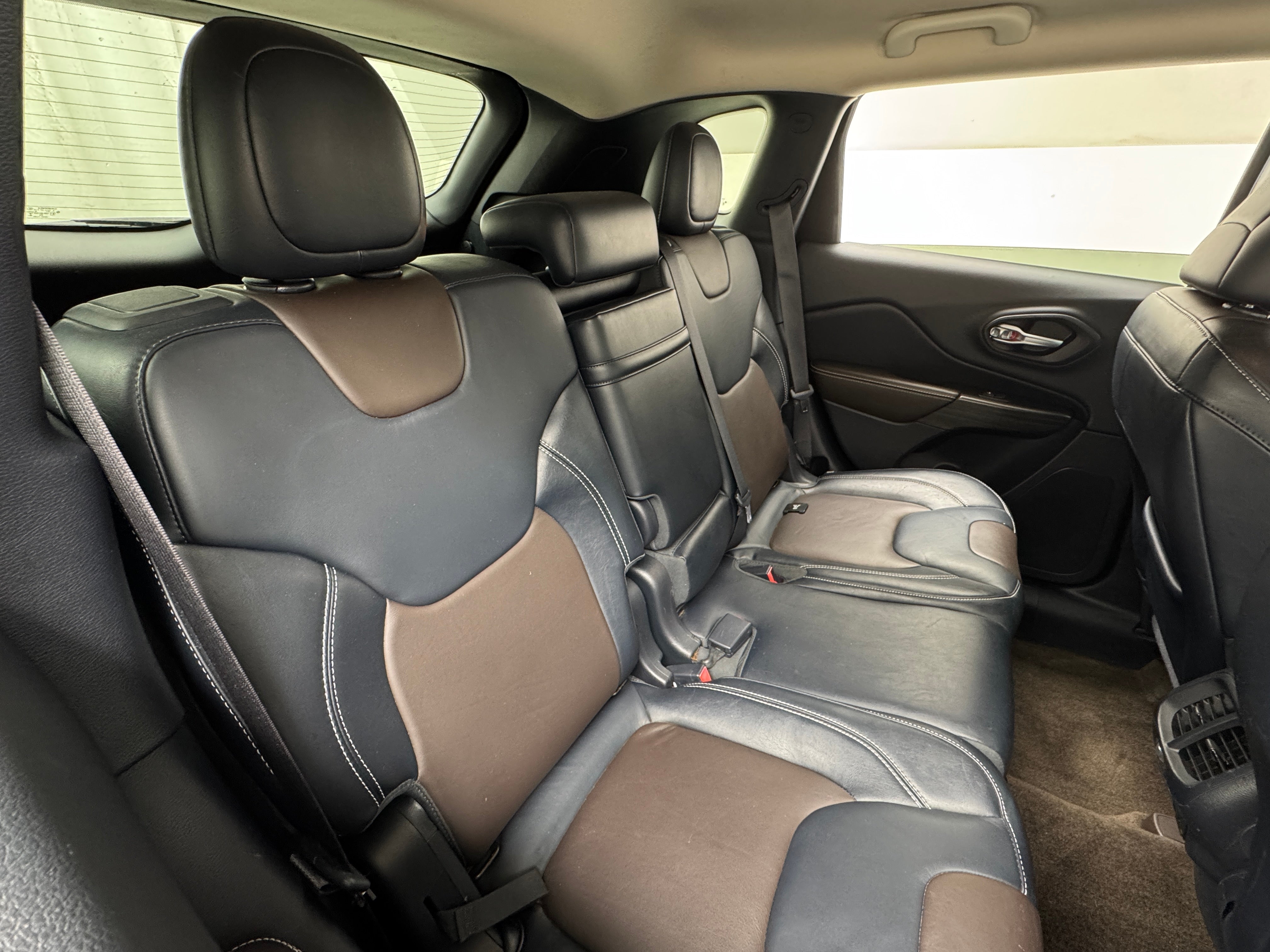 Thumbnail: 2015 Jeep Cherokee - 5