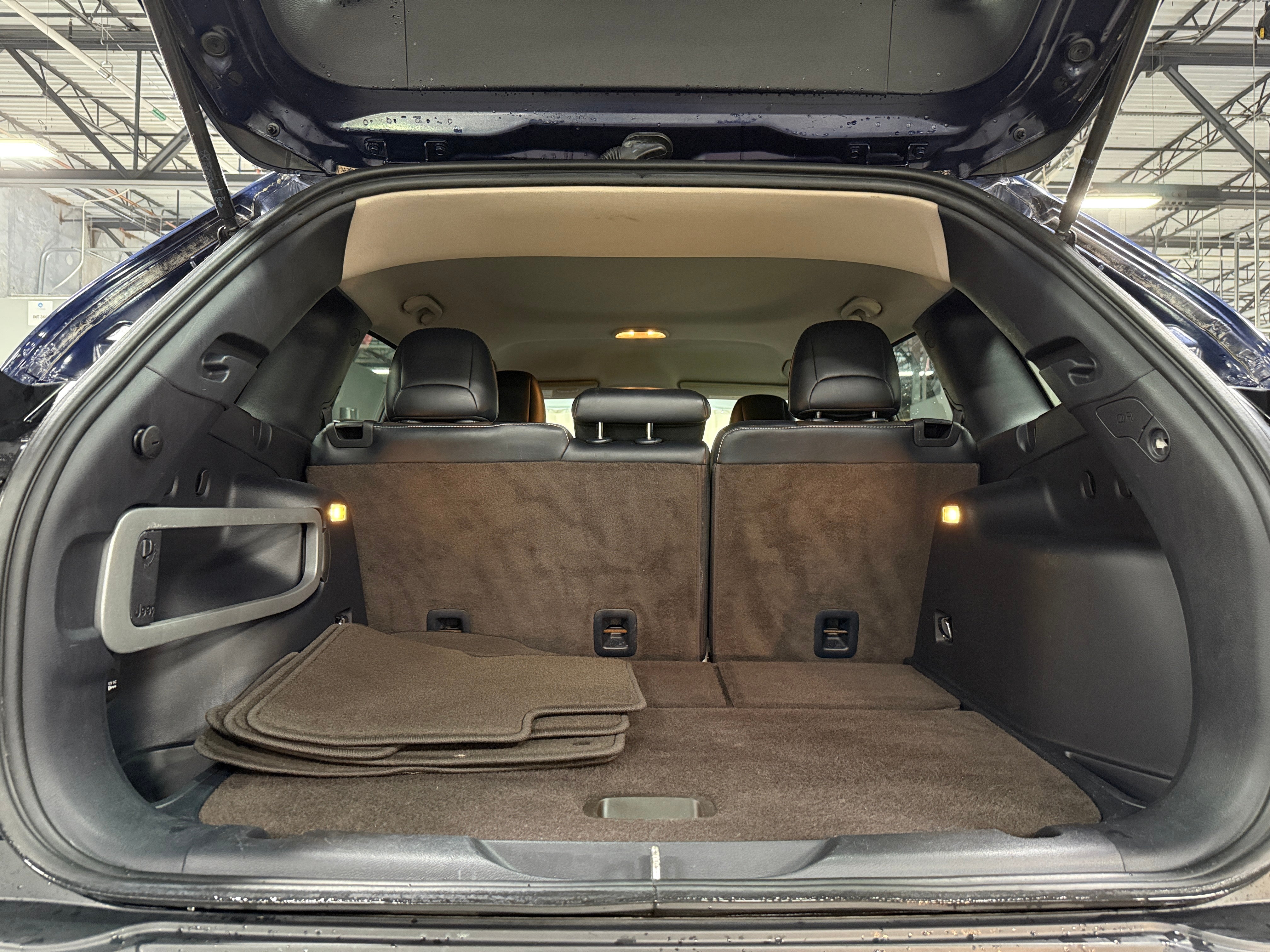 Thumbnail: 2015 Jeep Cherokee - 6
