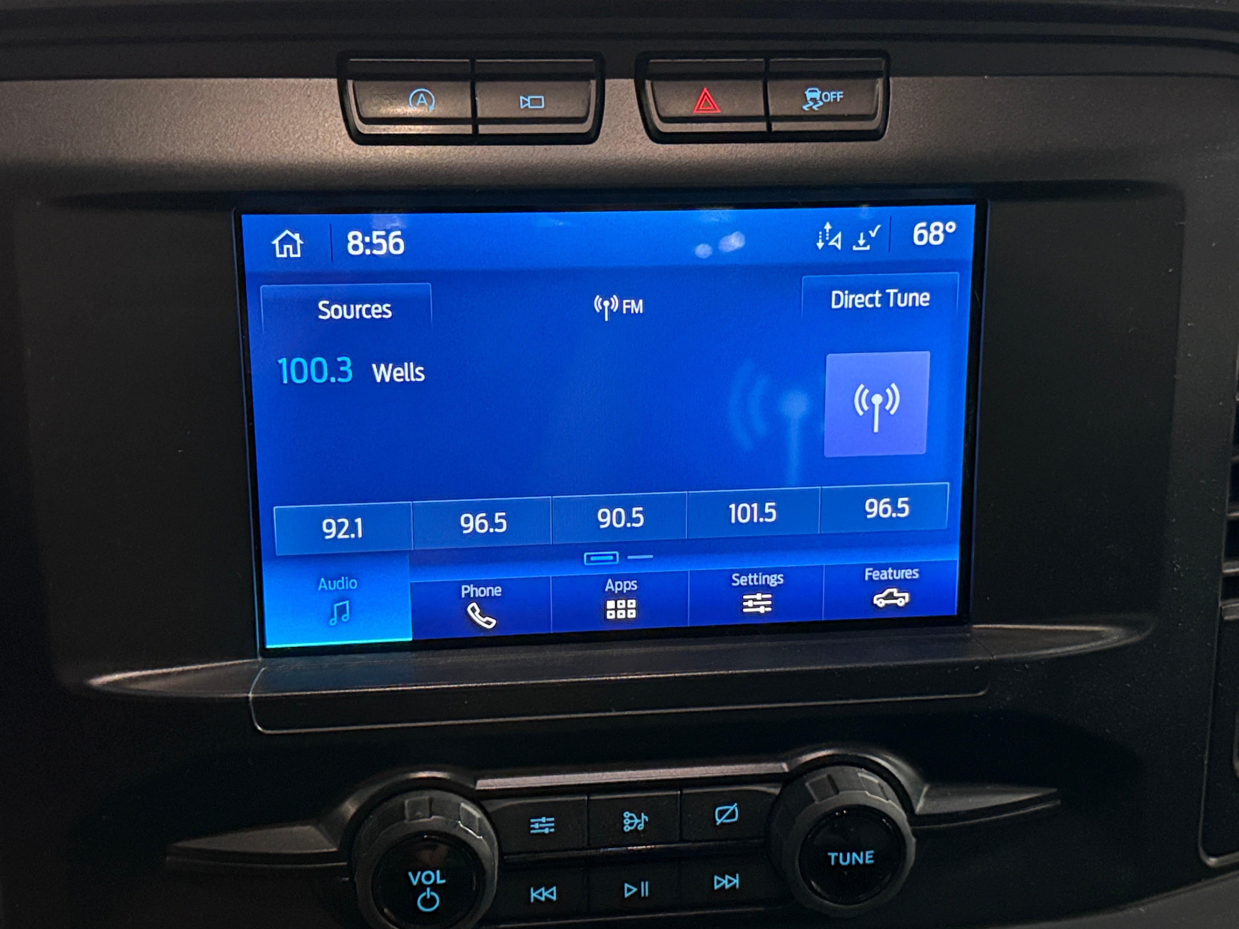 2021 Ford Econoline E-150 4
