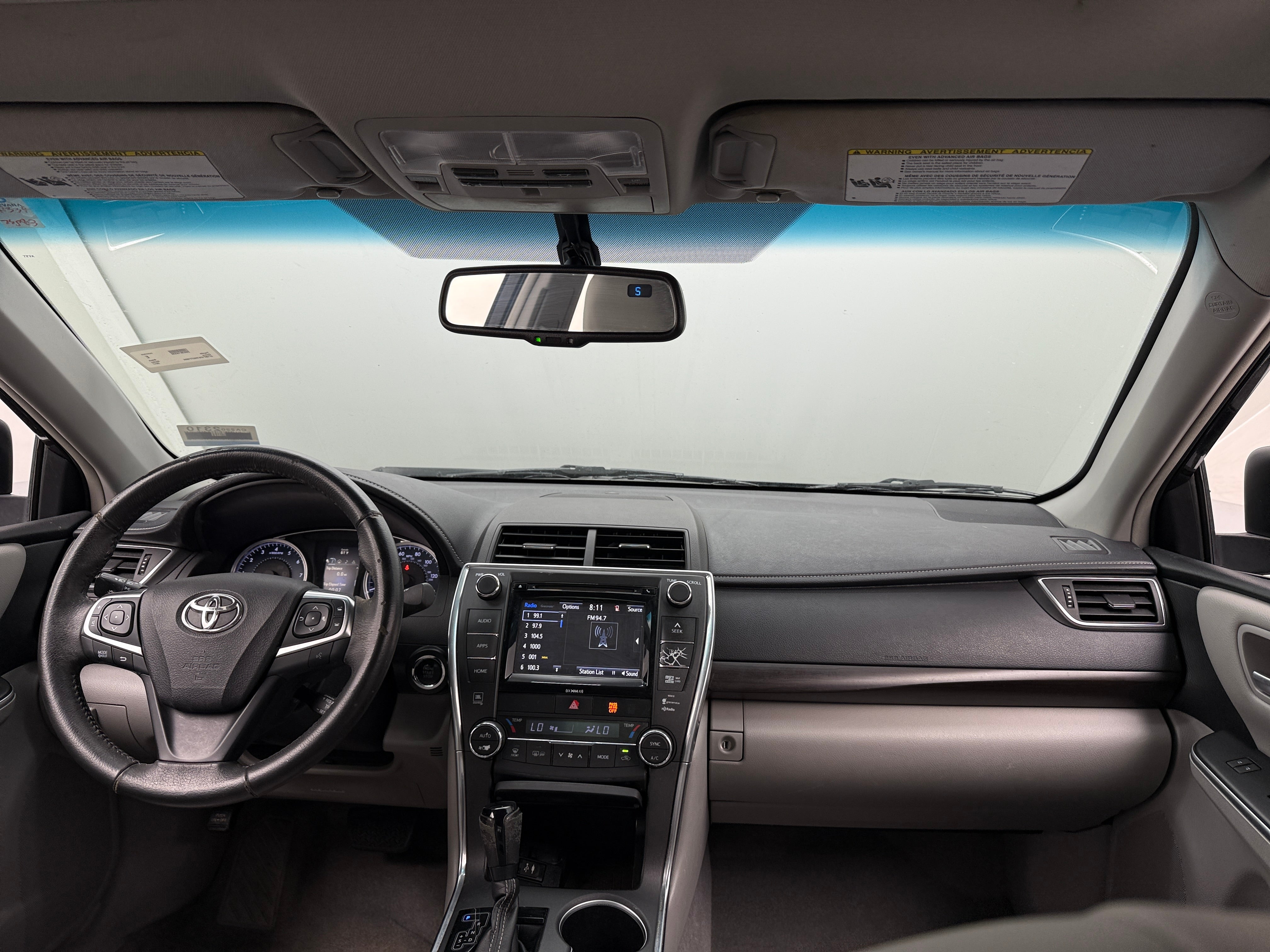 2017 Toyota Camry XLE 2