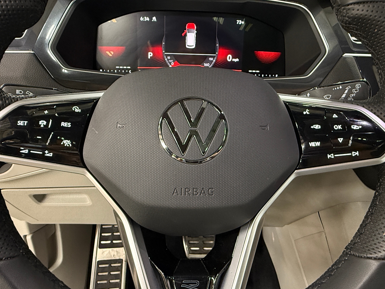 Thumbnail: 2024 Volkswagen Tiguan - 4