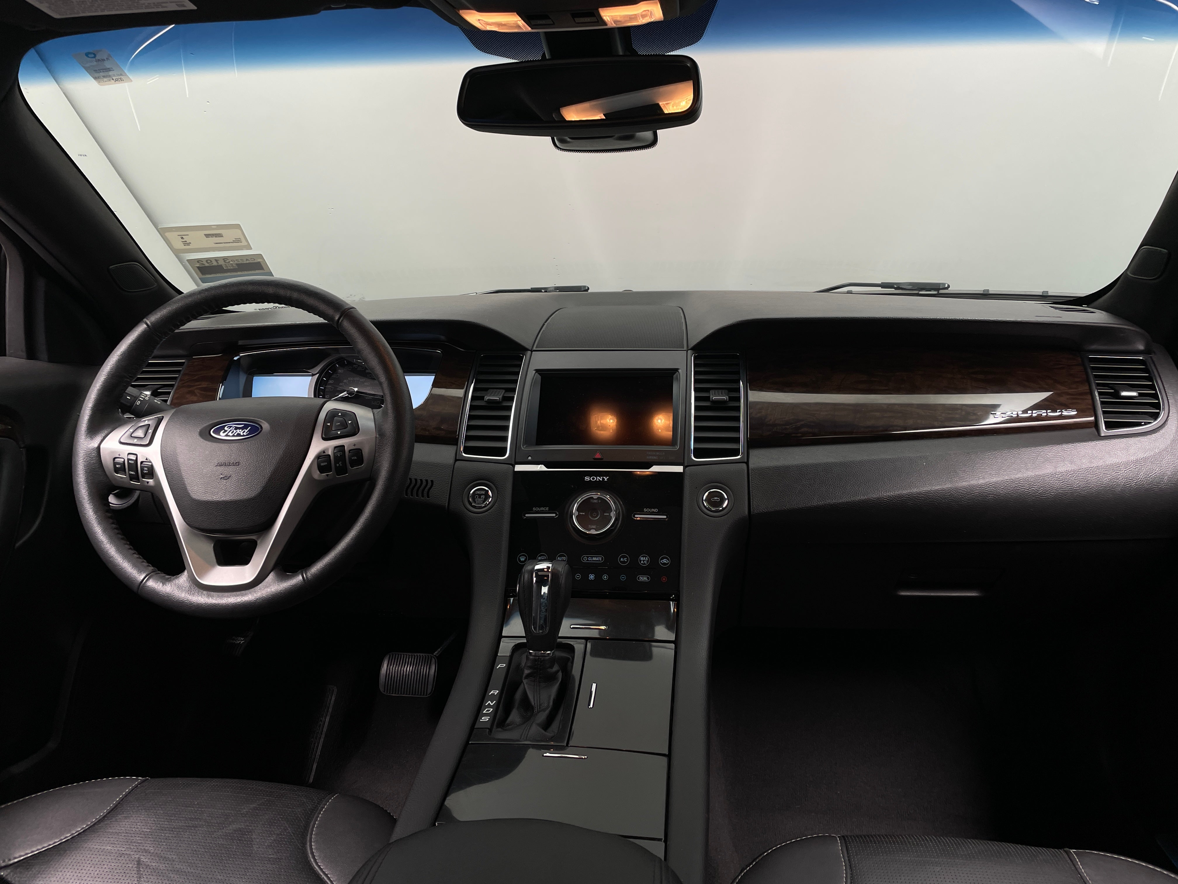 2019 Ford Taurus Limited Edition 2