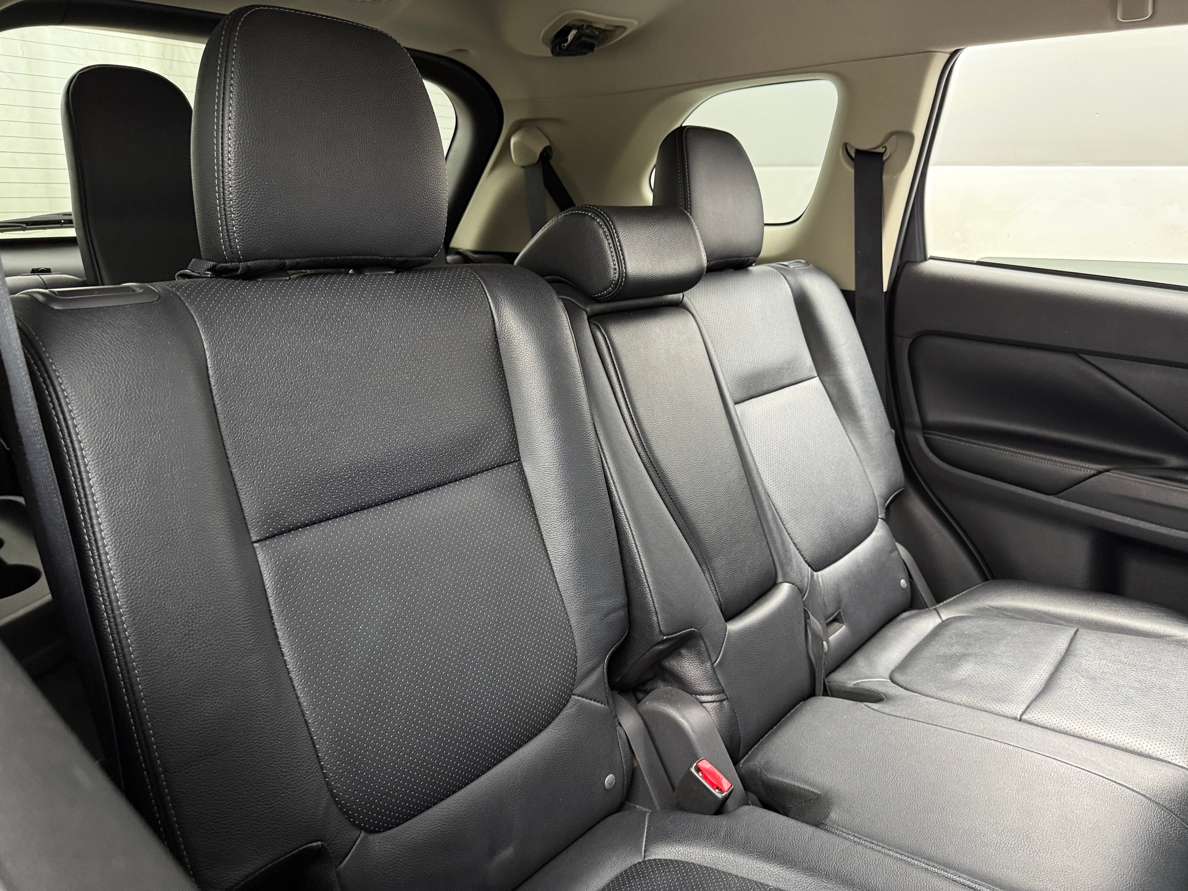 2016 Mitsubishi Outlander SEL 6