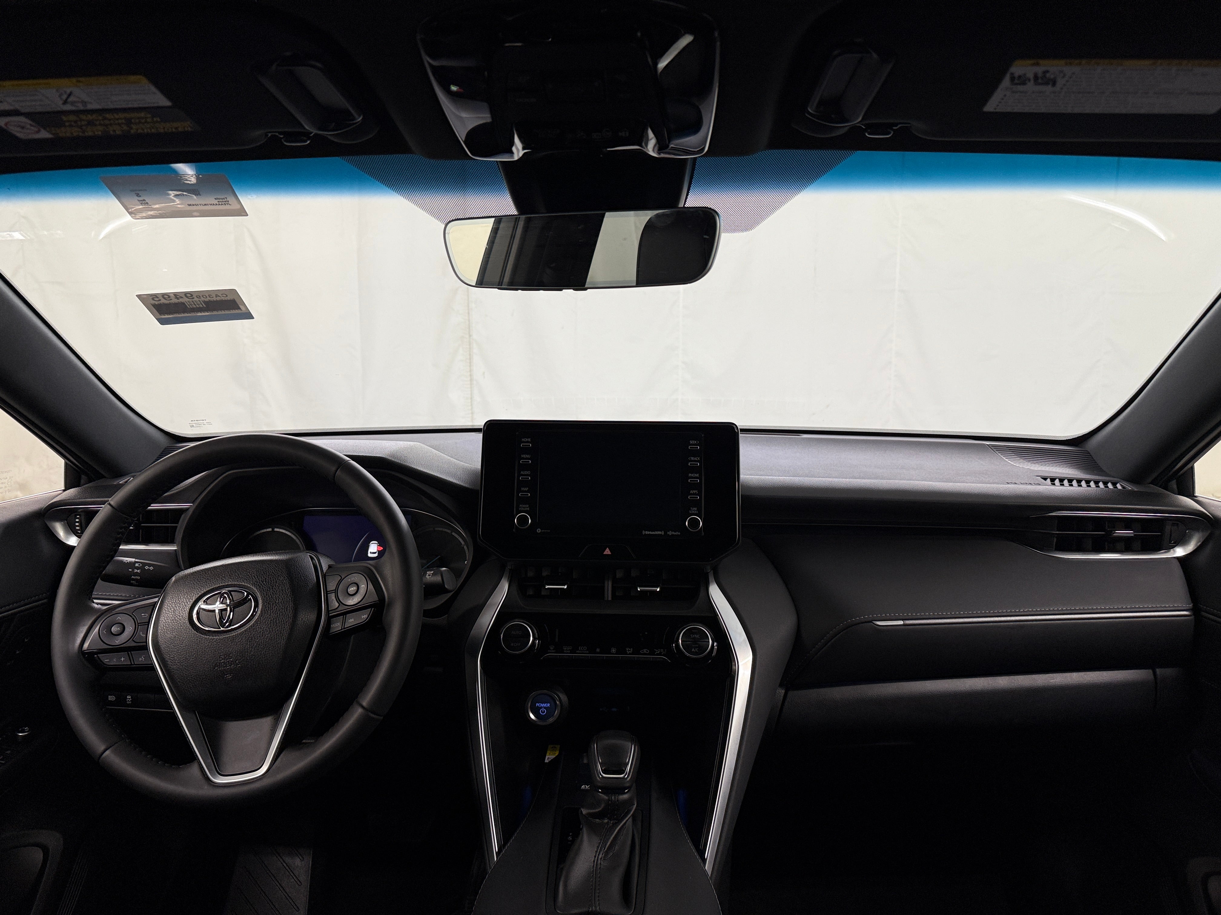 2022 Toyota Venza XLE 2