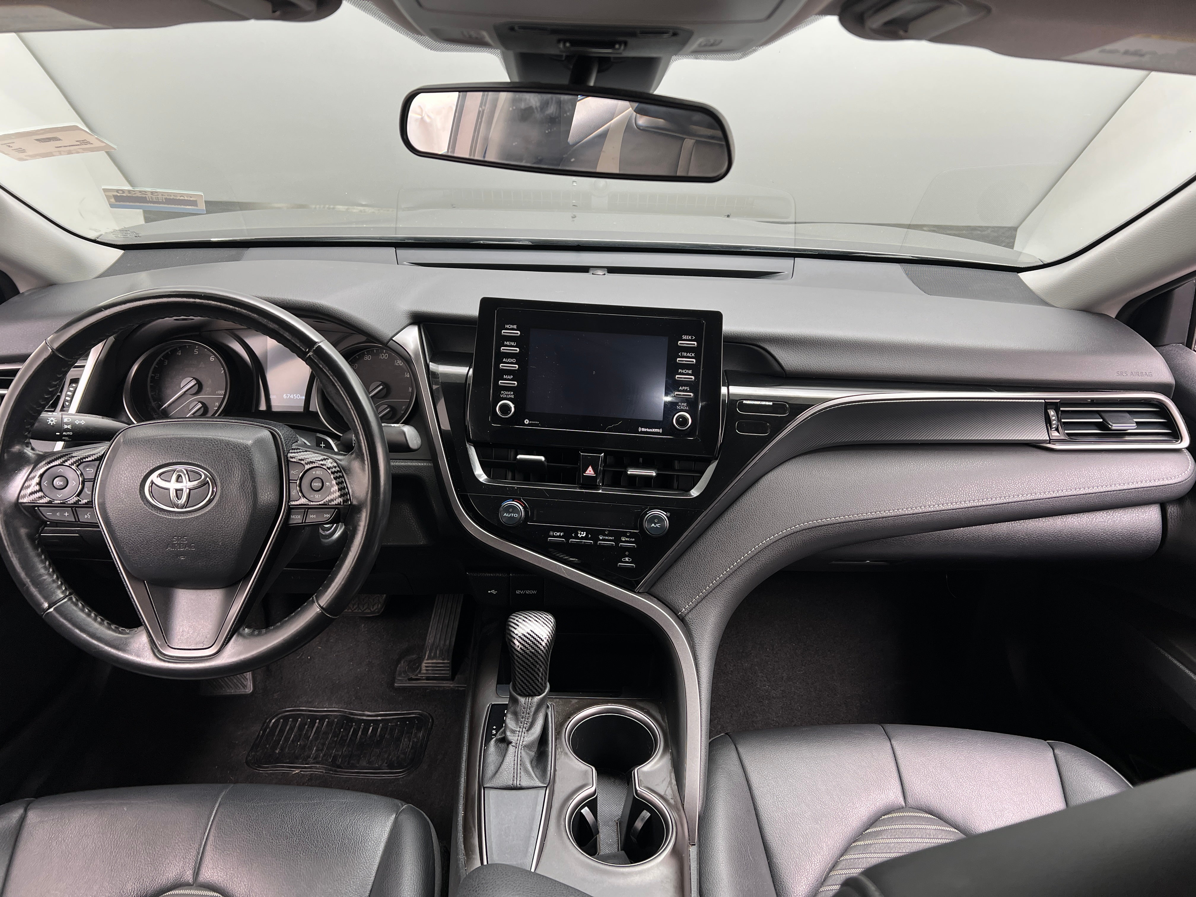 2021 Toyota Camry SE 2