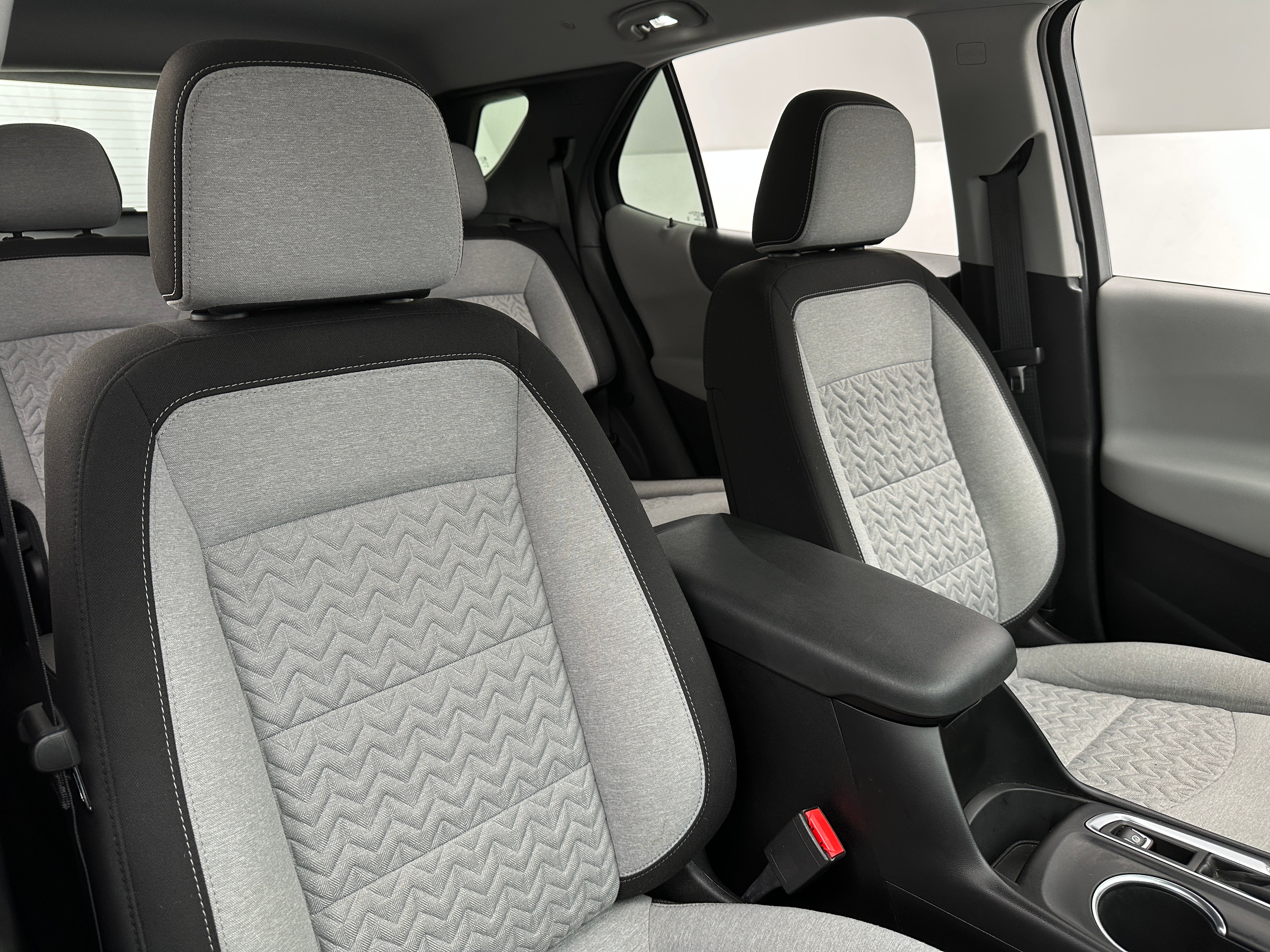 2022 Chevrolet Equinox LT 2