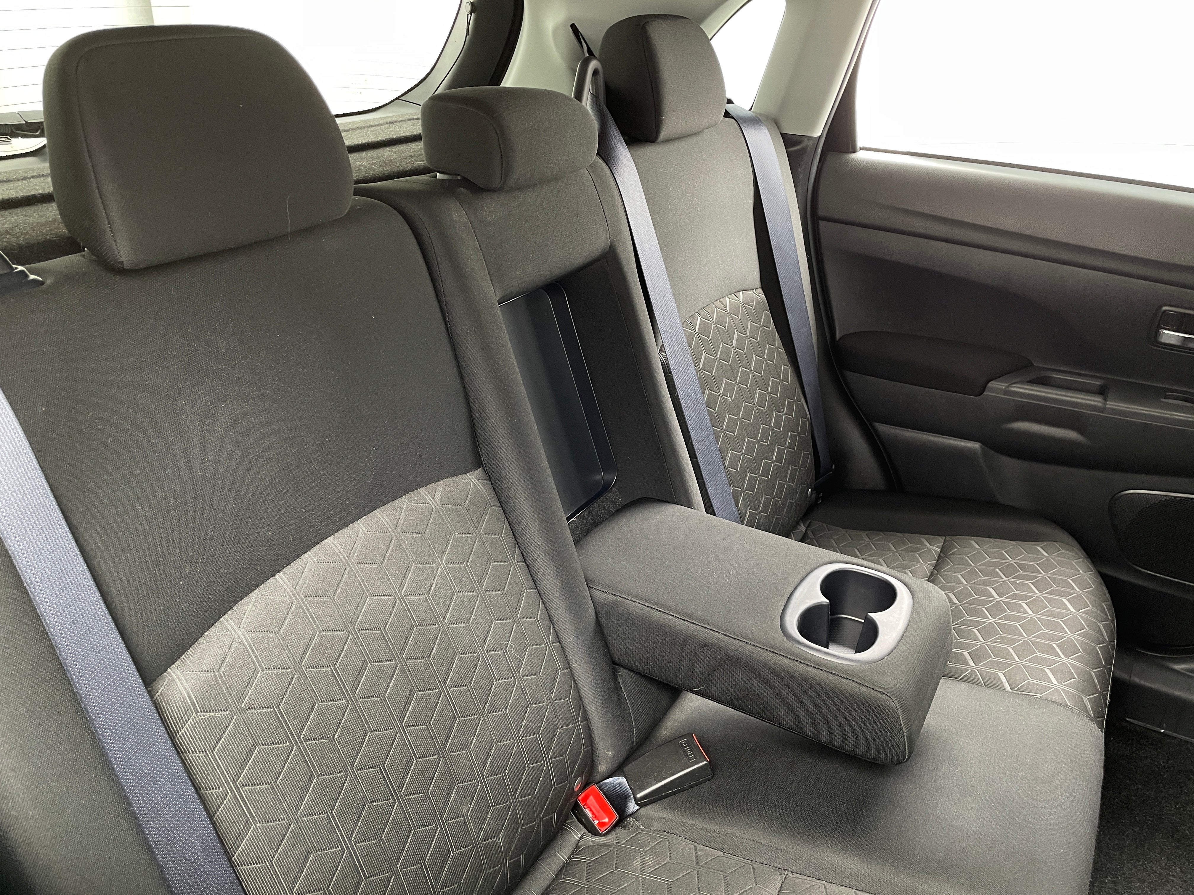 2021 Mitsubishi Outlander Sport LE 6