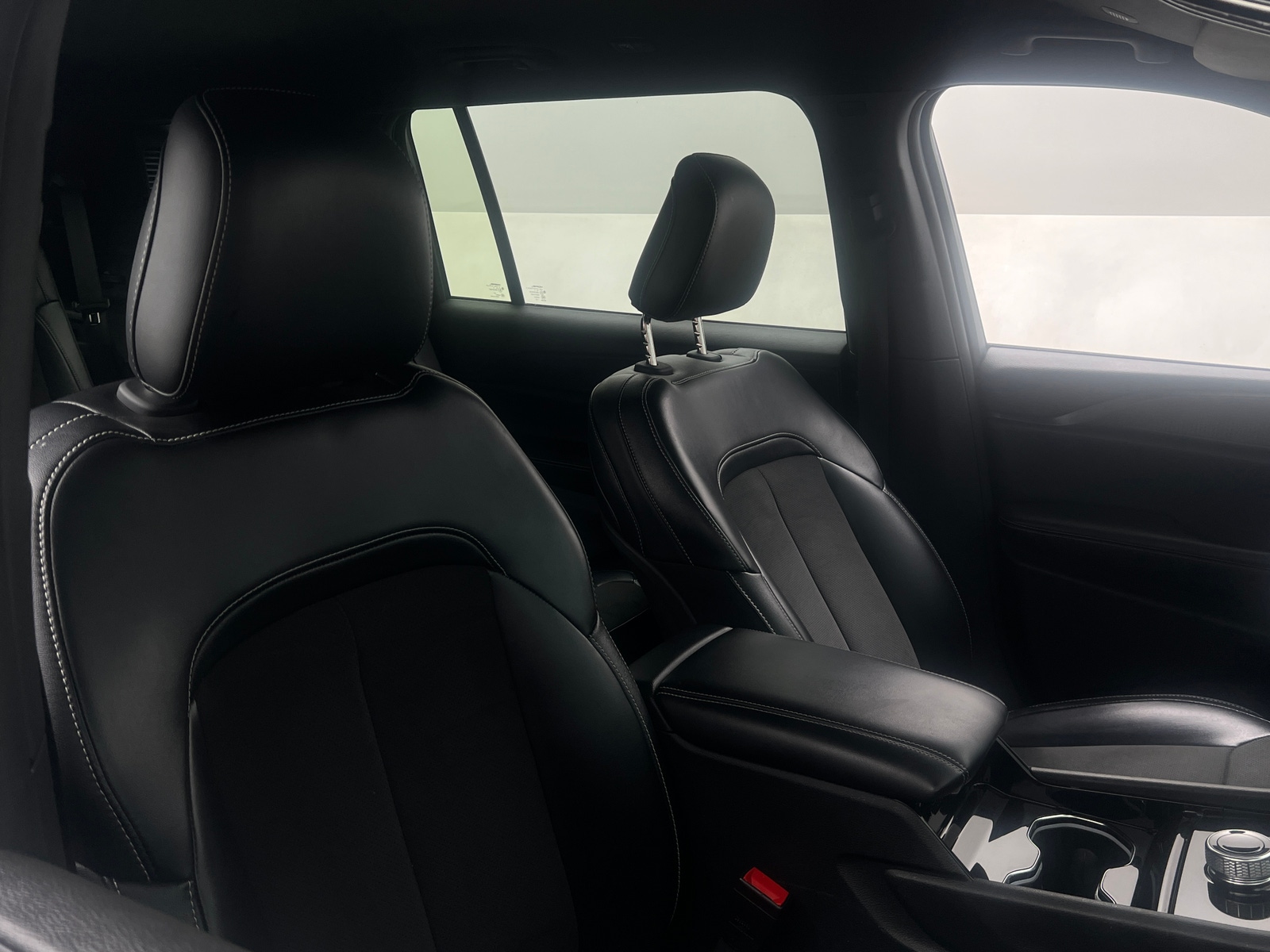 Thumbnail: 2023 Jeep Grand Cherokee L - 2