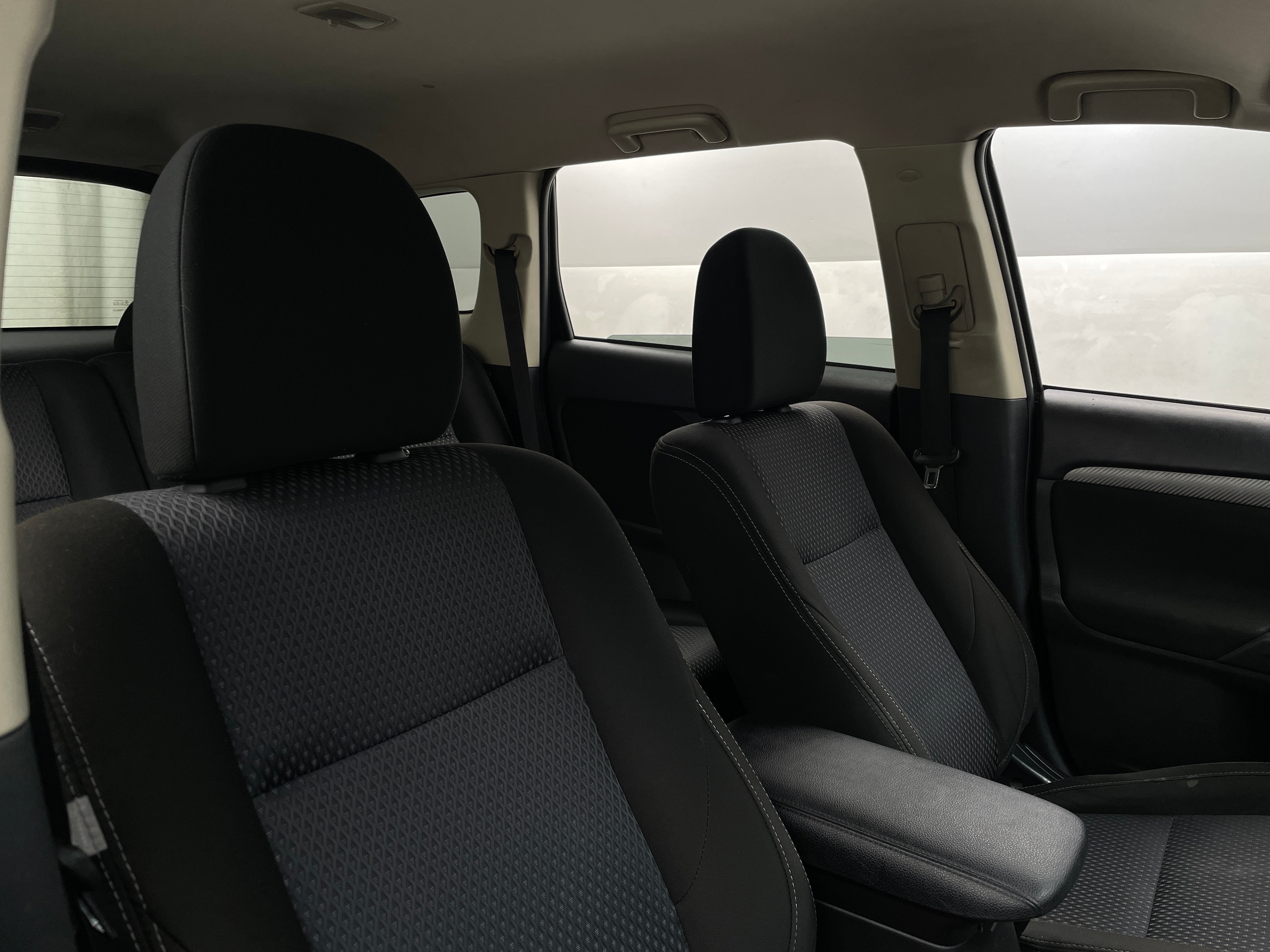 2018 Mitsubishi Outlander ES 2
