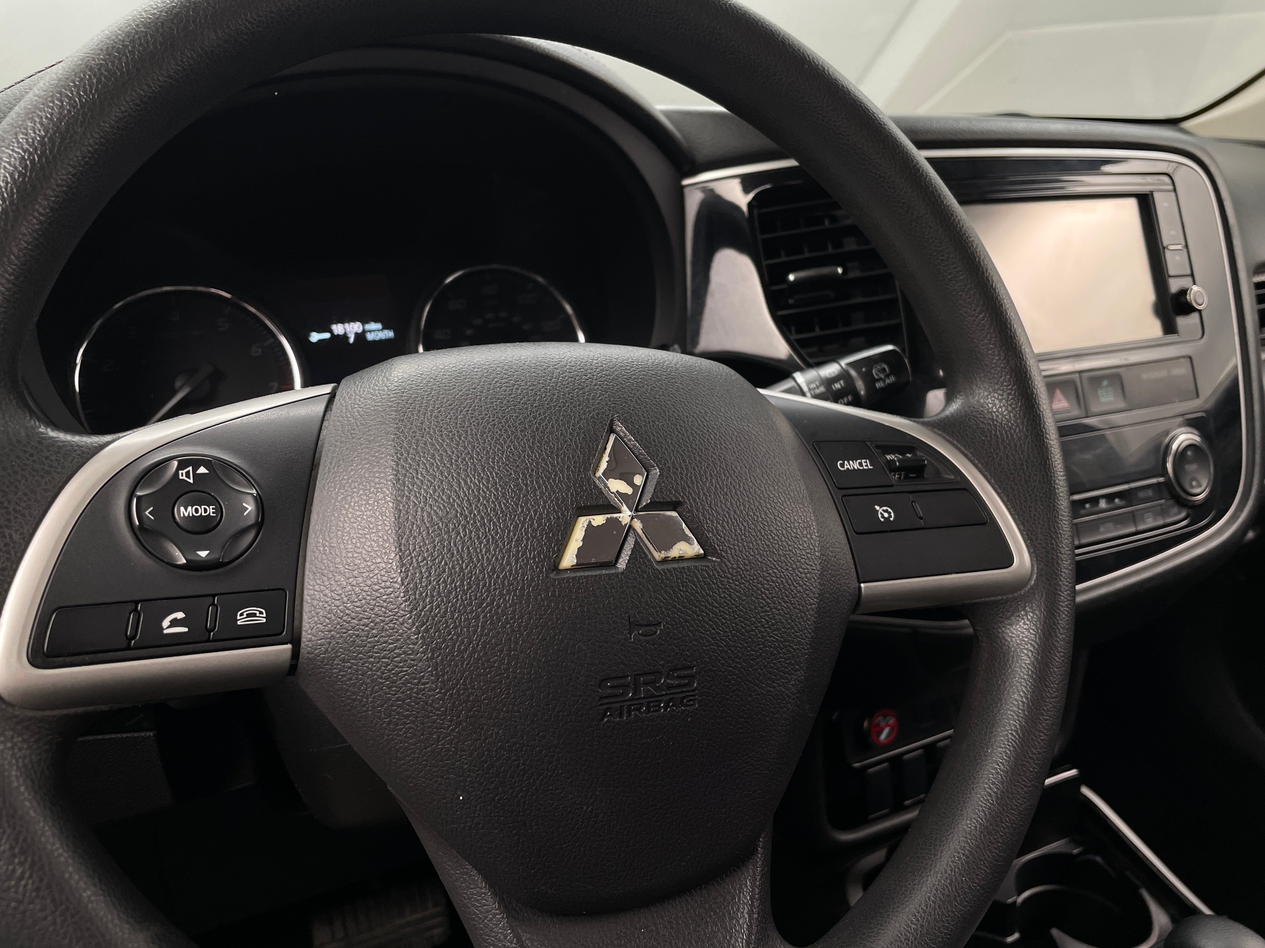 2018 Mitsubishi Outlander ES 5