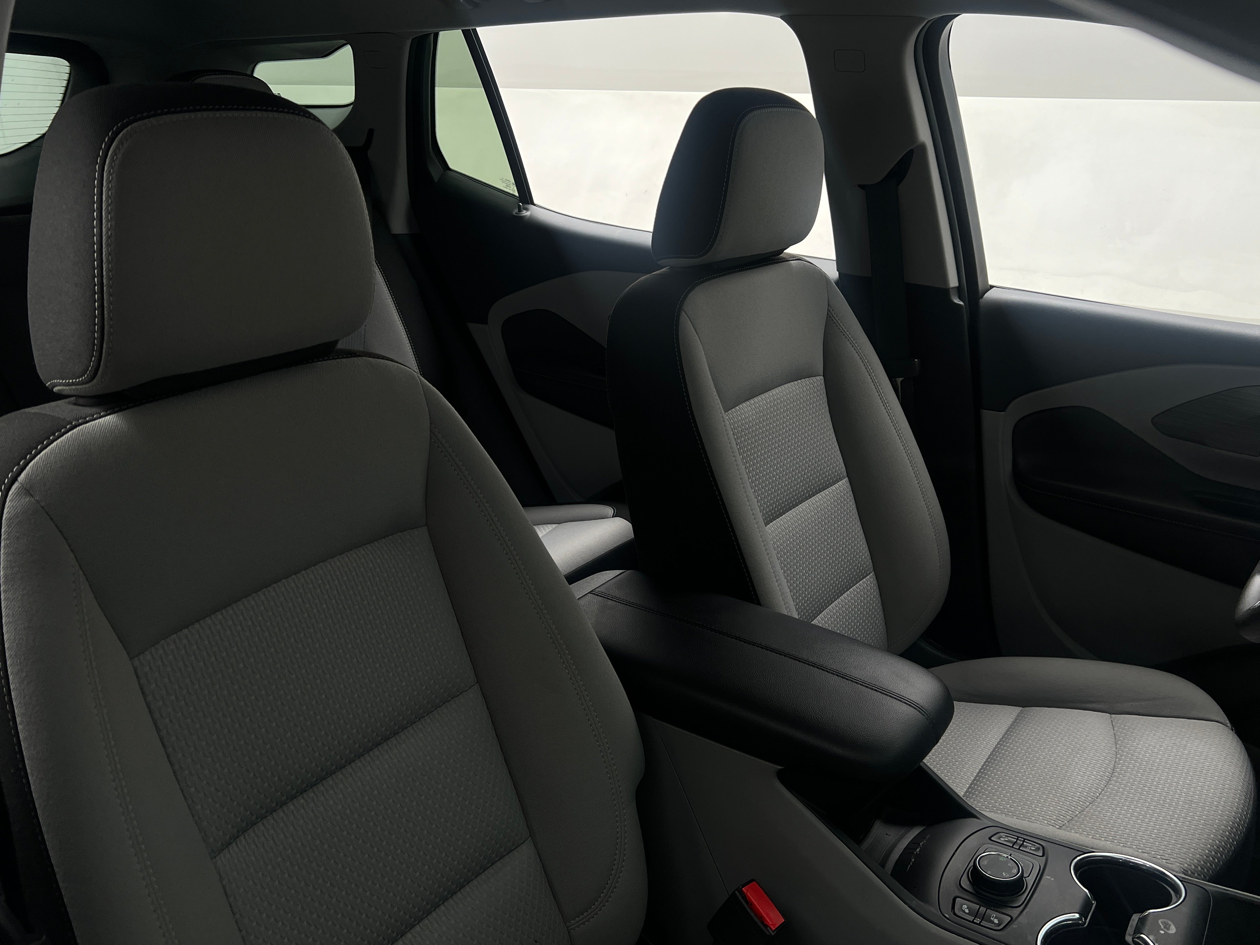 2023 GMC Terrain SLE 2