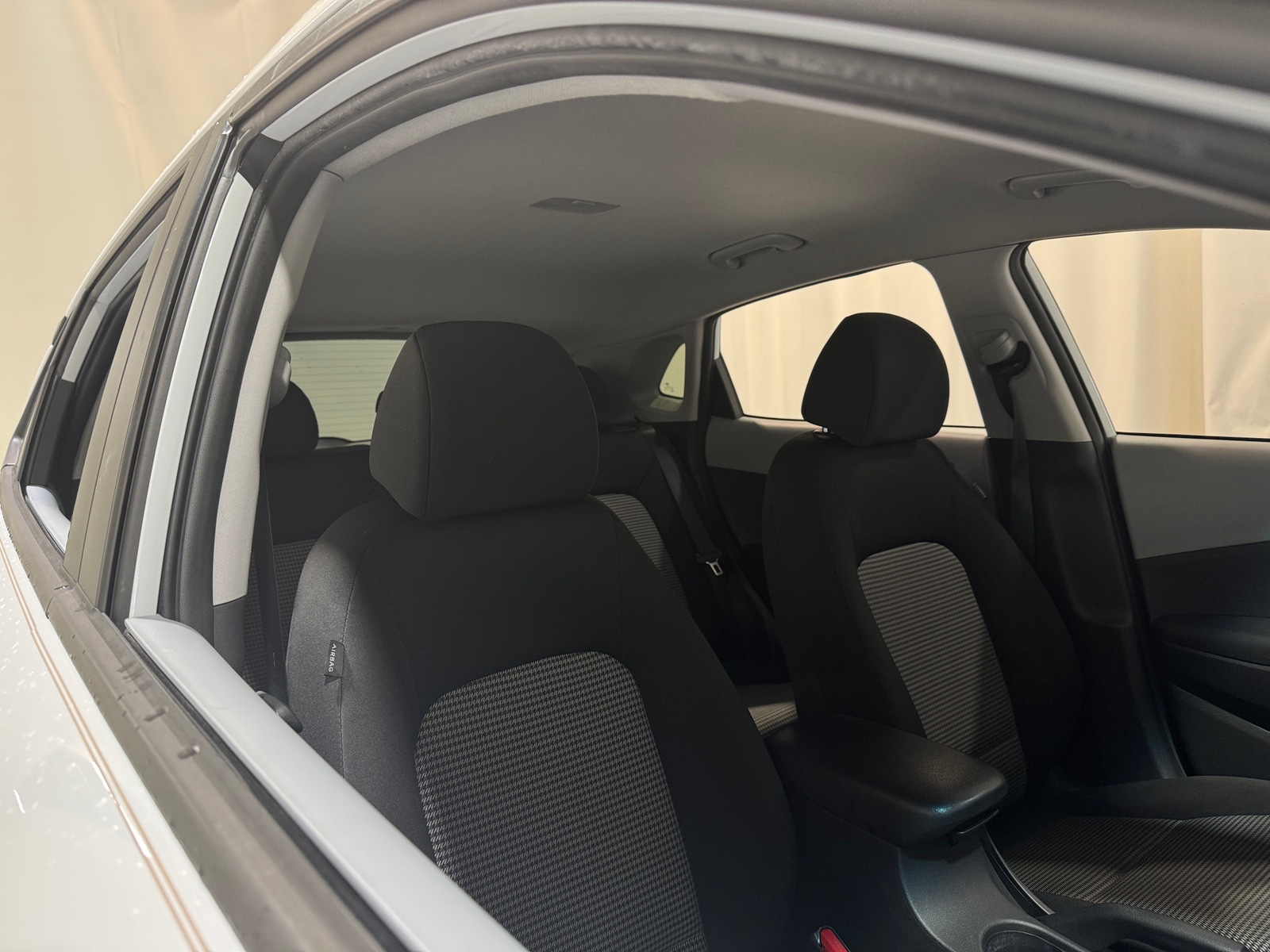 Thumbnail: 2021 Hyundai Kona - 2