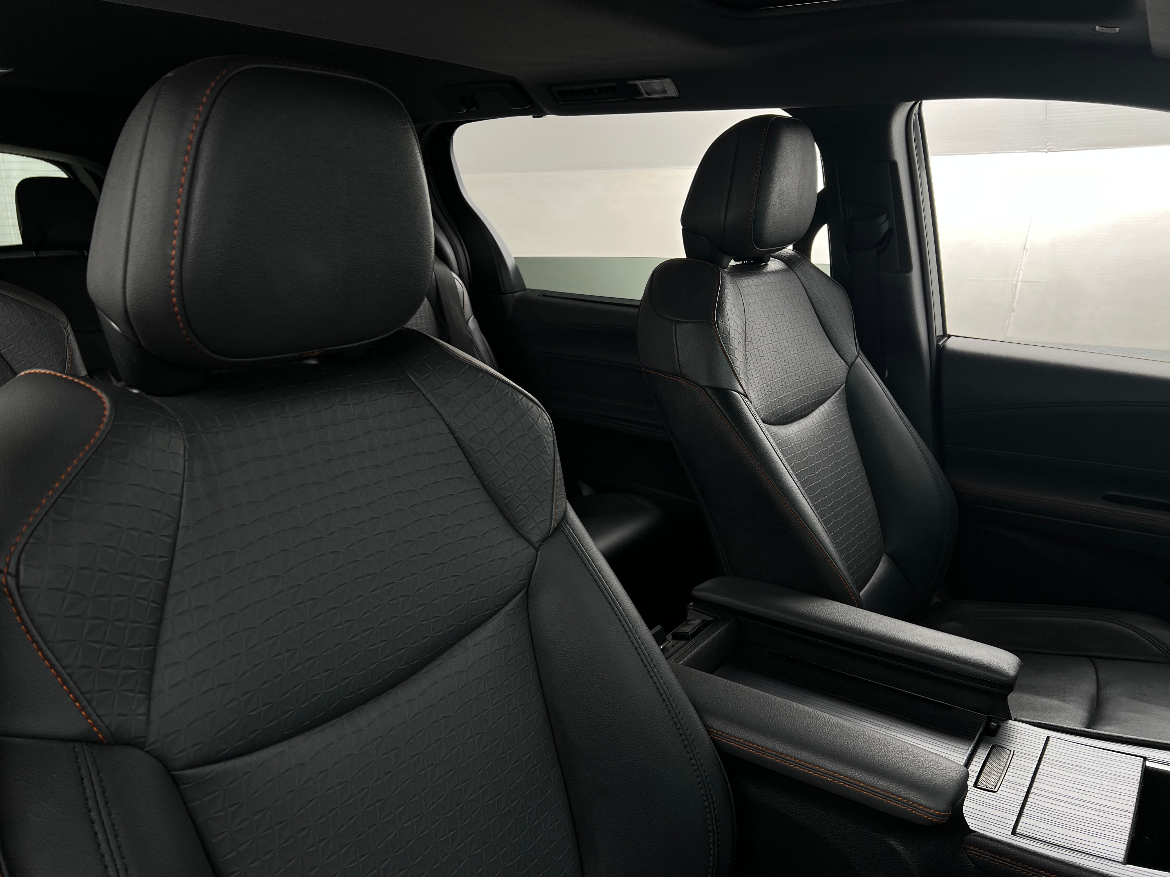 2021 Toyota Sienna XSE 2
