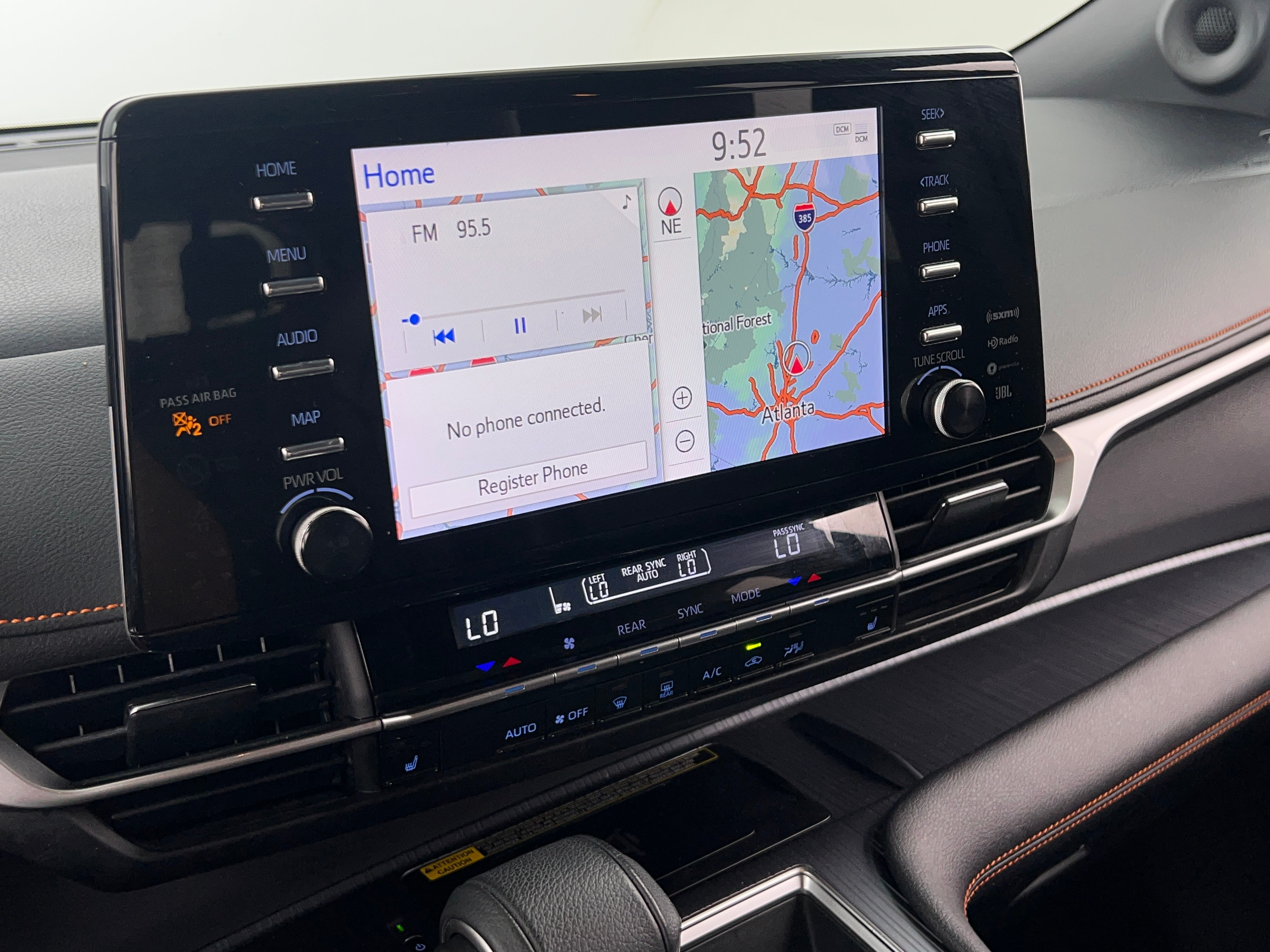 2021 Toyota Sienna XSE 4