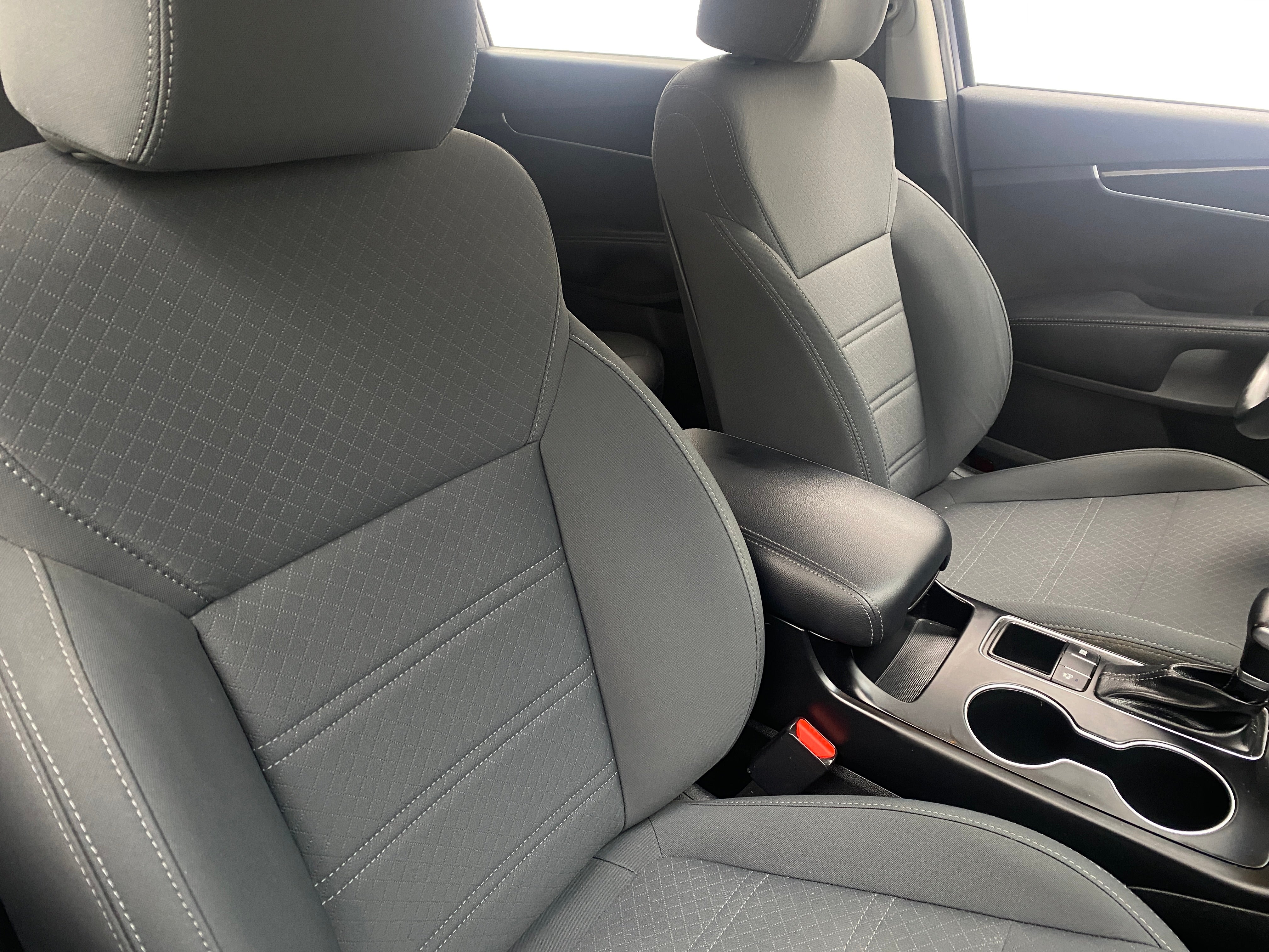 2019 Kia Sorento S 2