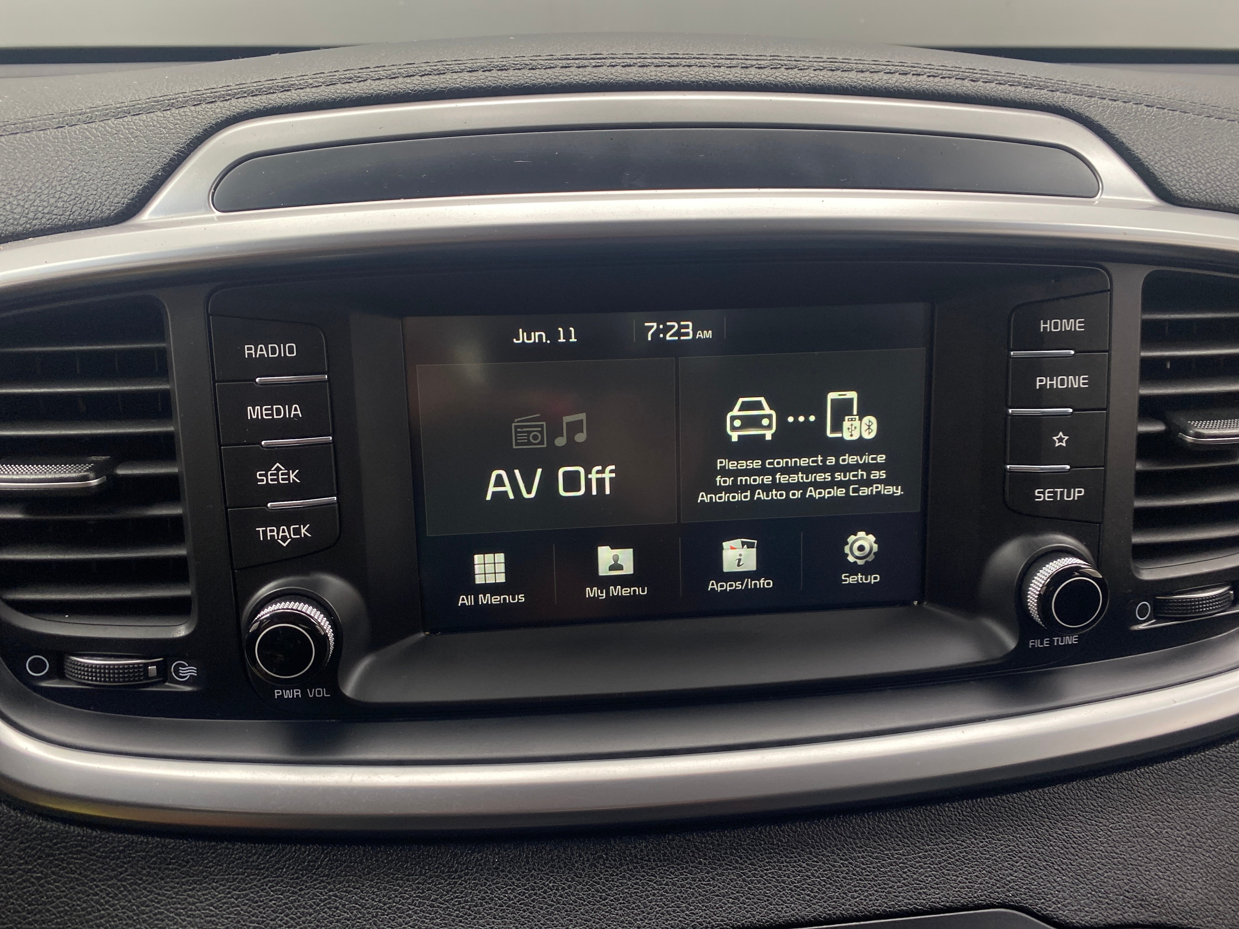 2019 Kia Sorento S 4