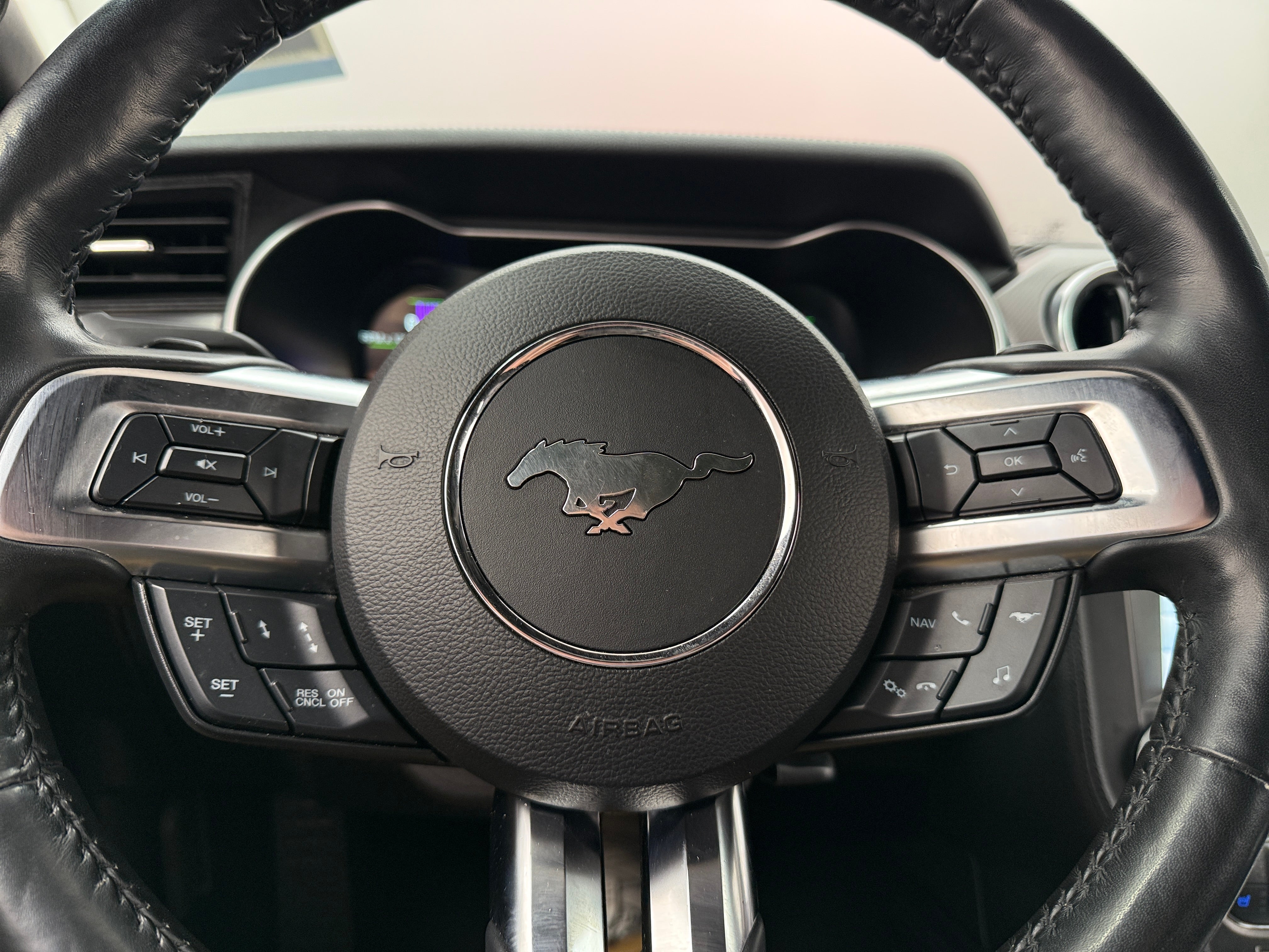 2020 Ford Mustang  4