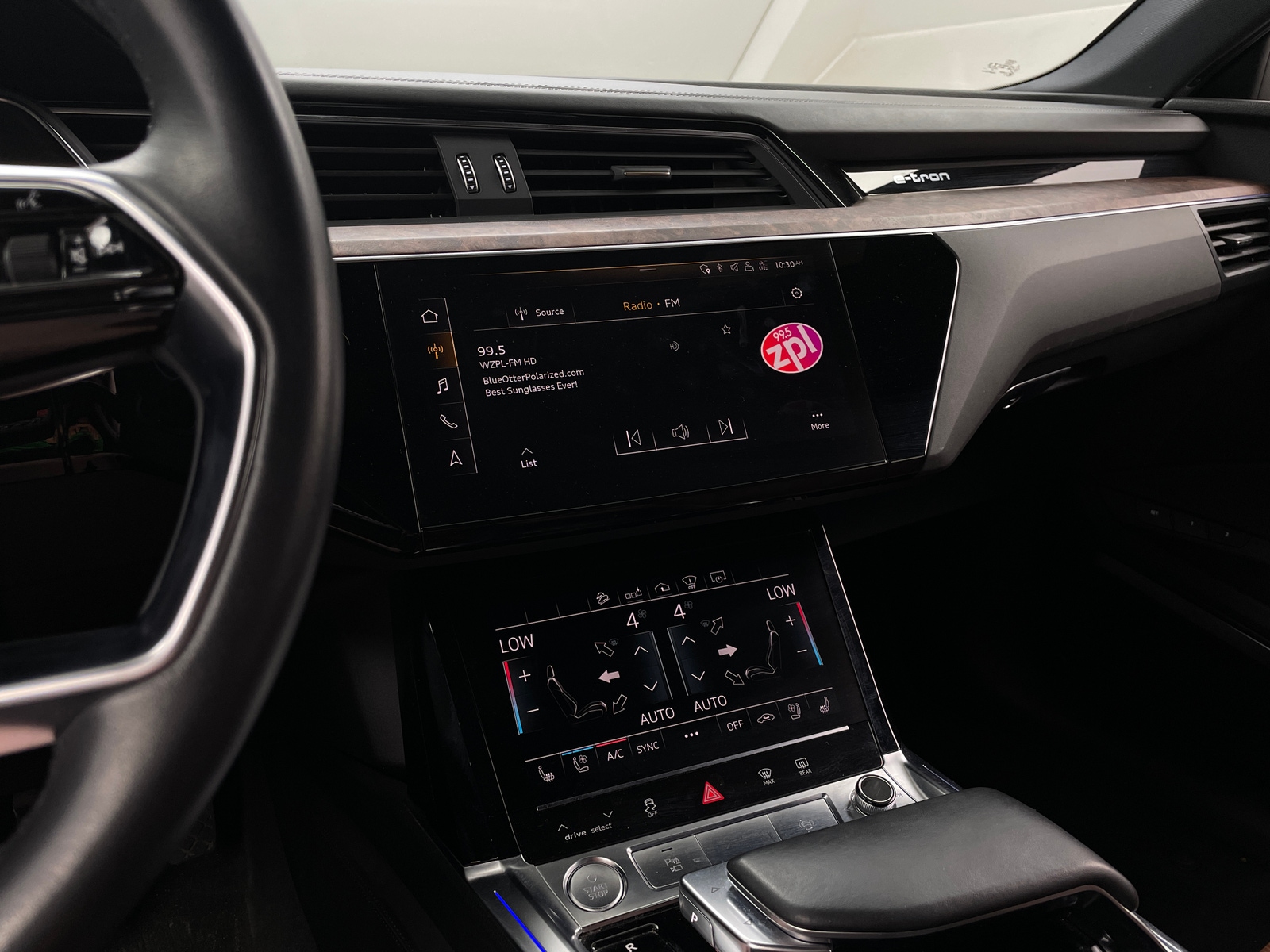 Thumbnail: 2019 Audi e-tron - 3