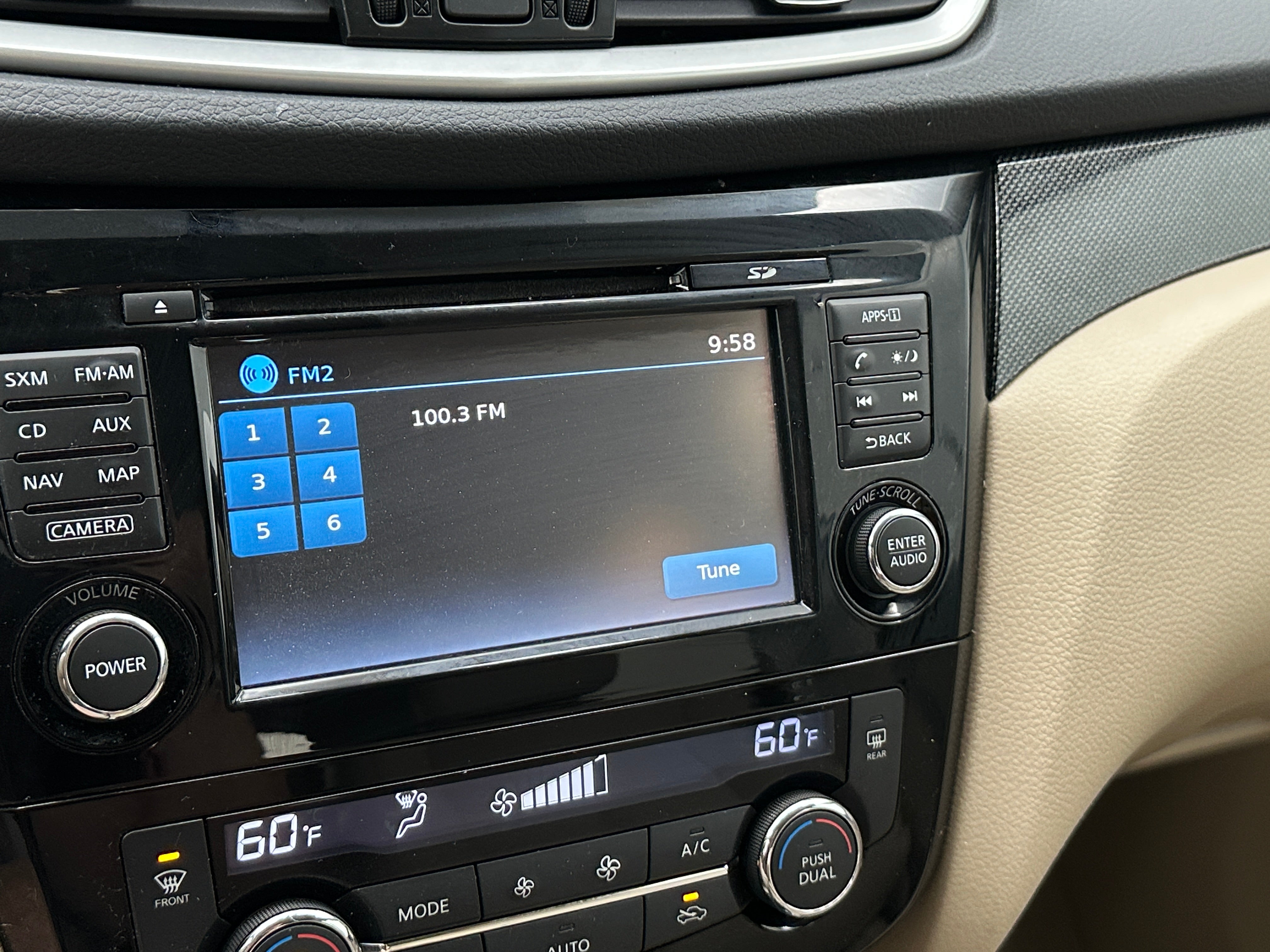 2015 Nissan Rogue SL 3
