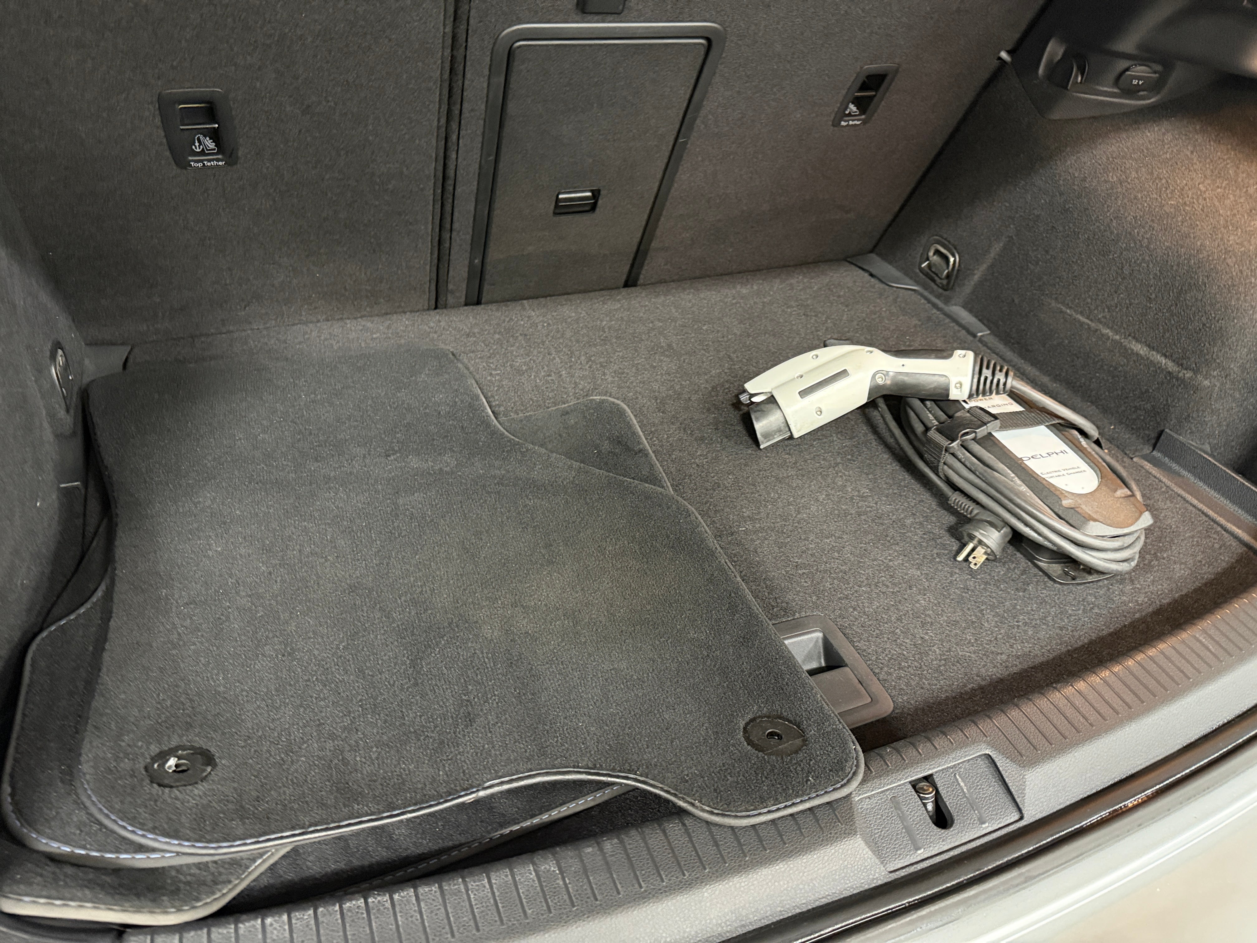 2016 Volkswagen e-Golf SE 6