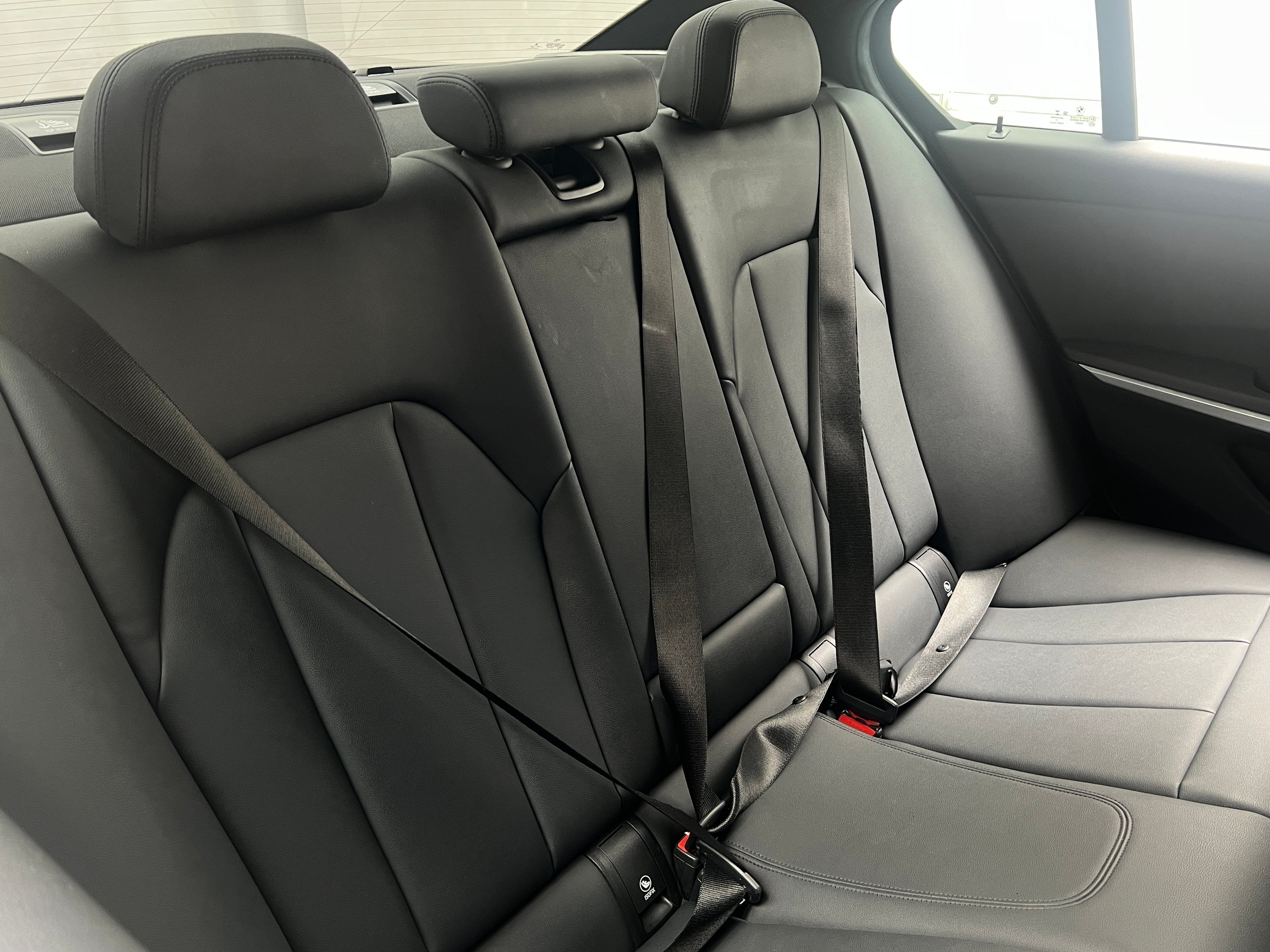 2019 BMW 3 Series 330i xDrive 5