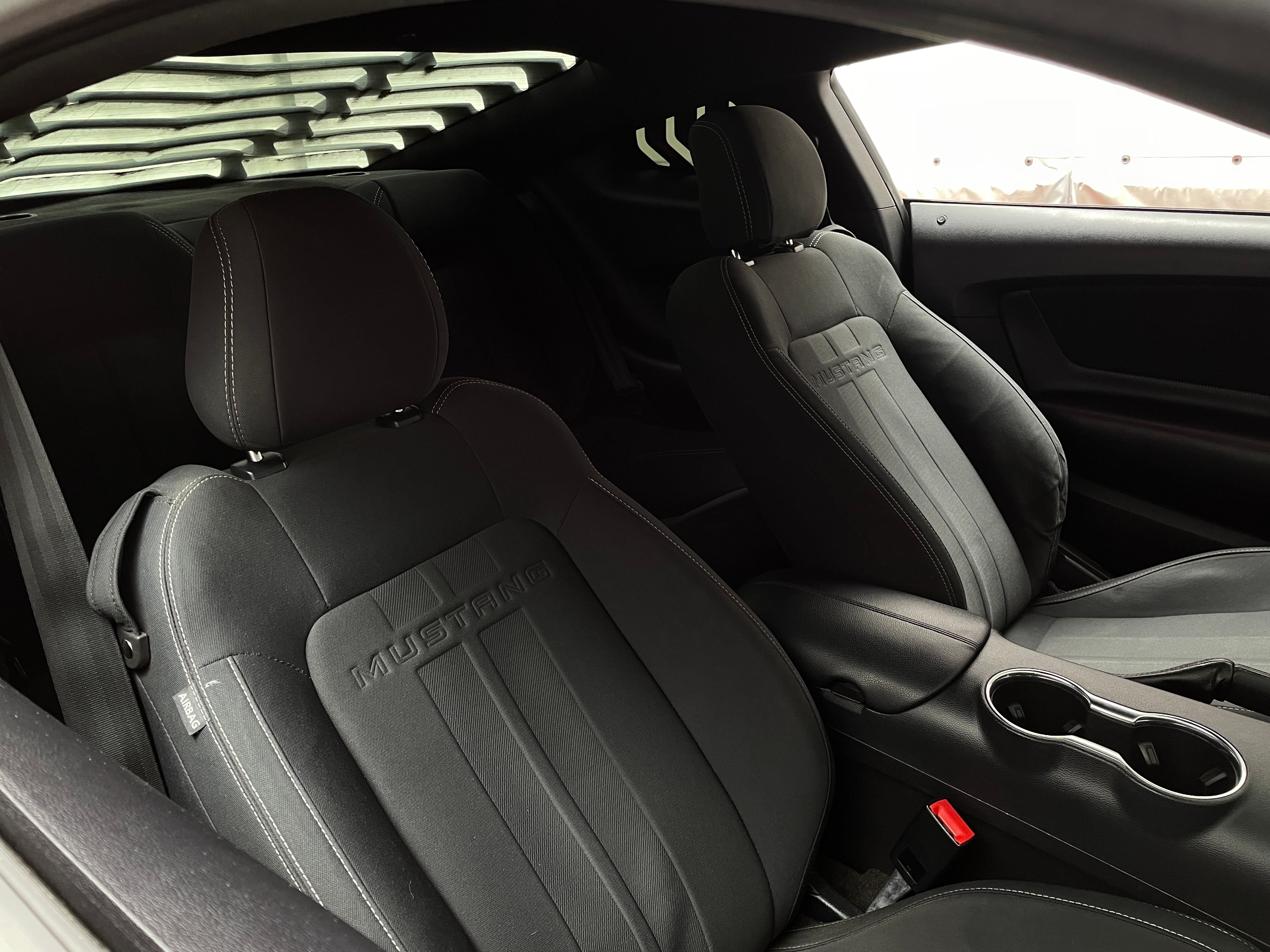 2018 Ford Mustang  2