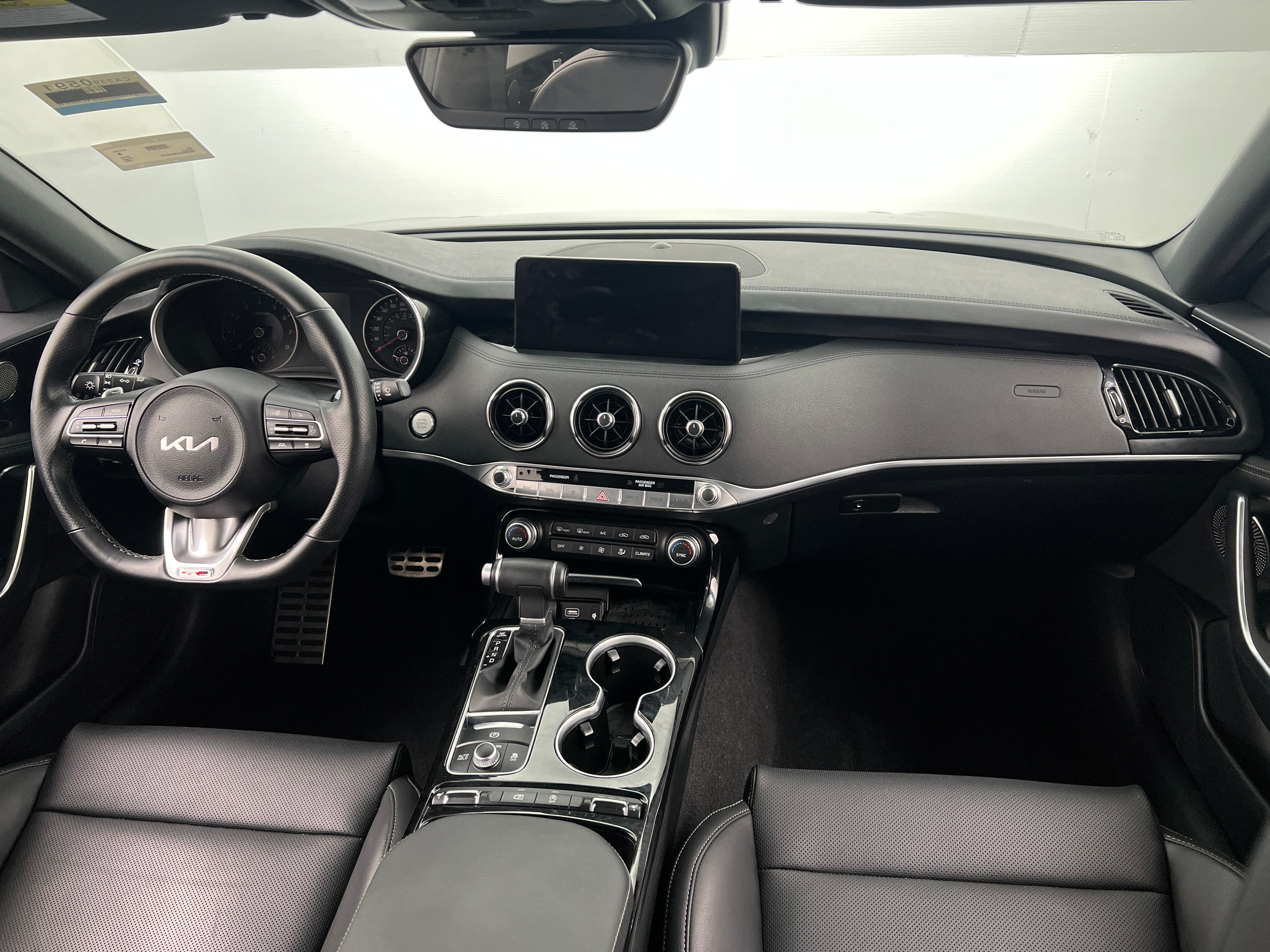 2022 Kia Stinger GT-Line 2