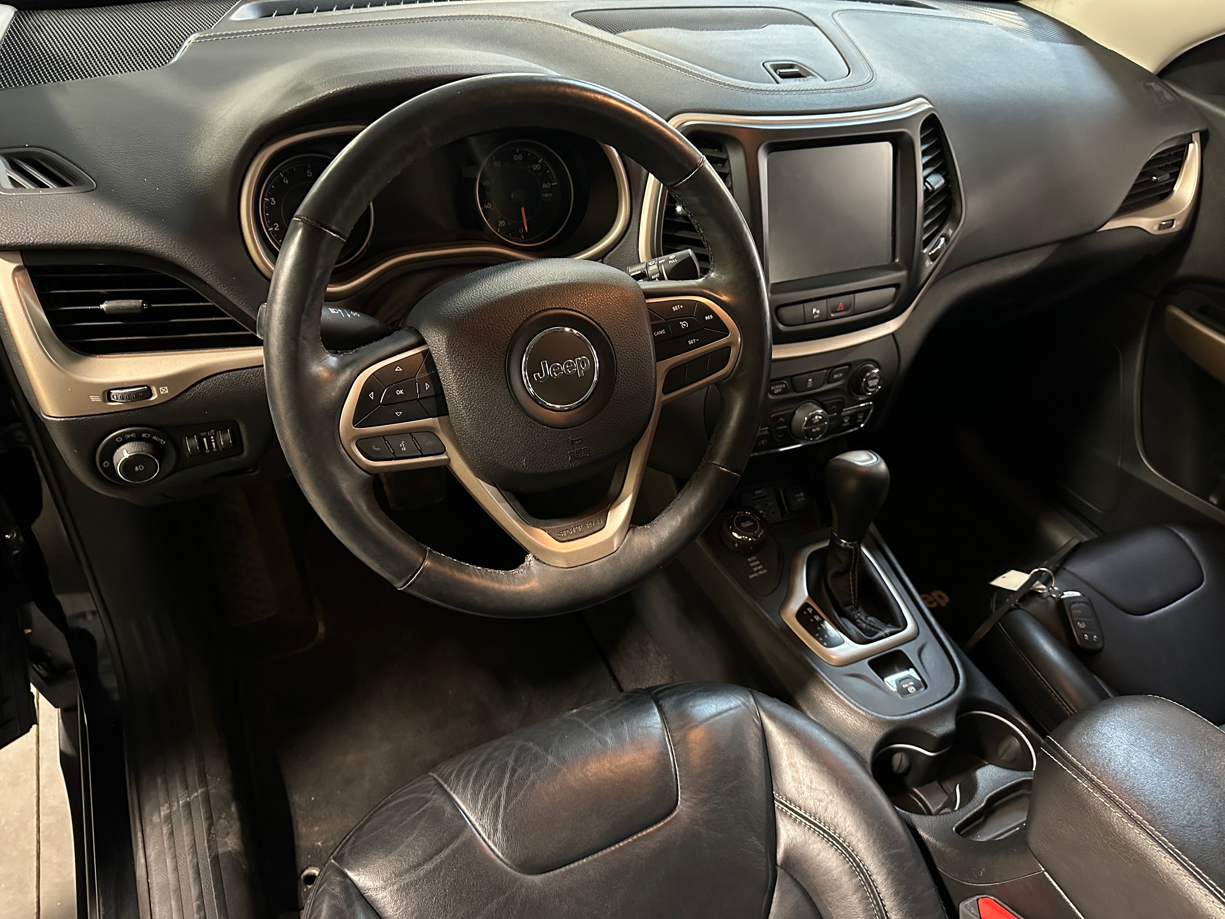 2017 Jeep Cherokee Limited Edition 2