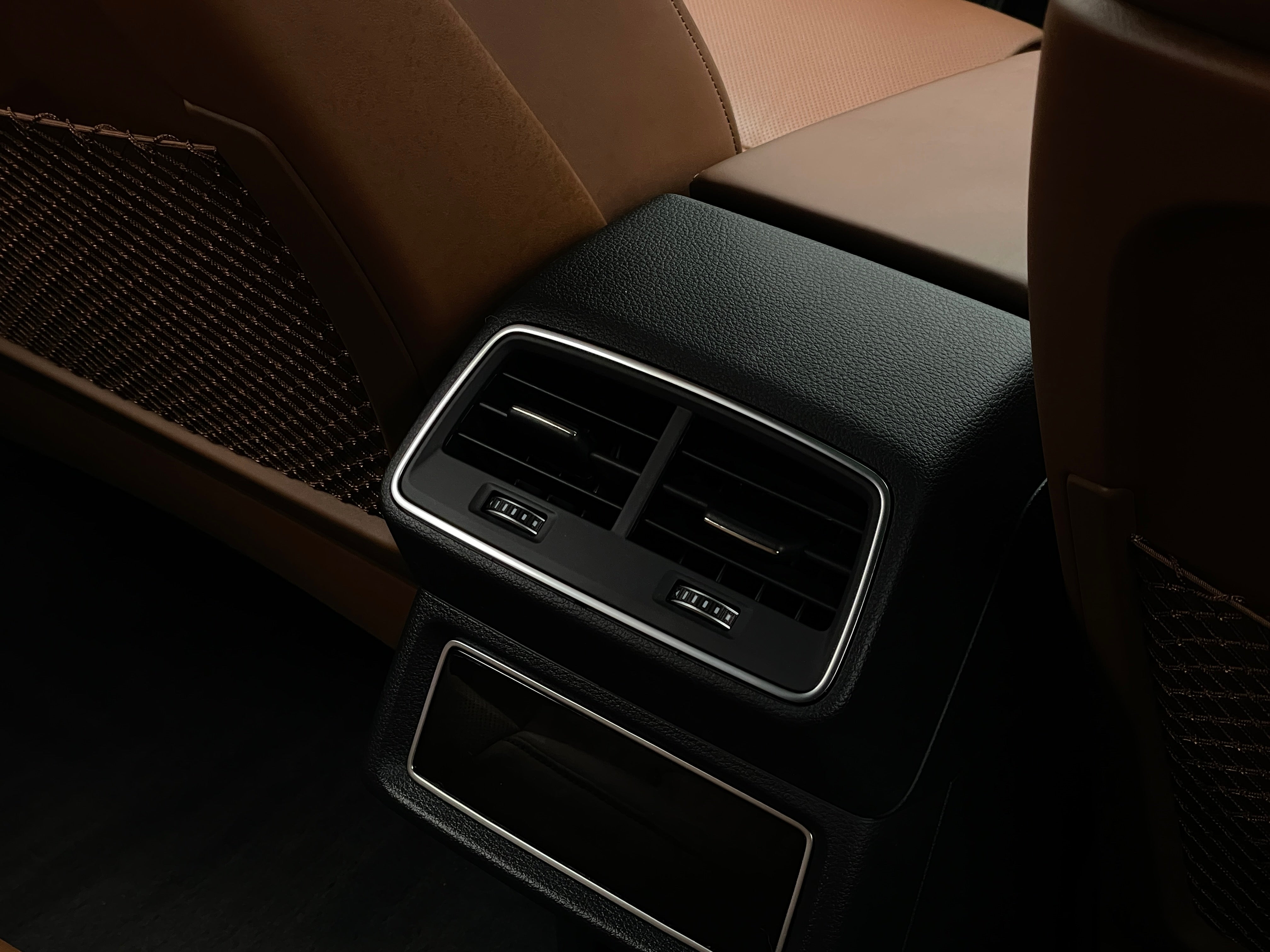 Used 2022 Audi e-tron Chronos with VIN WA1VABGE1NB039024 for sale in Oak Creek, WI