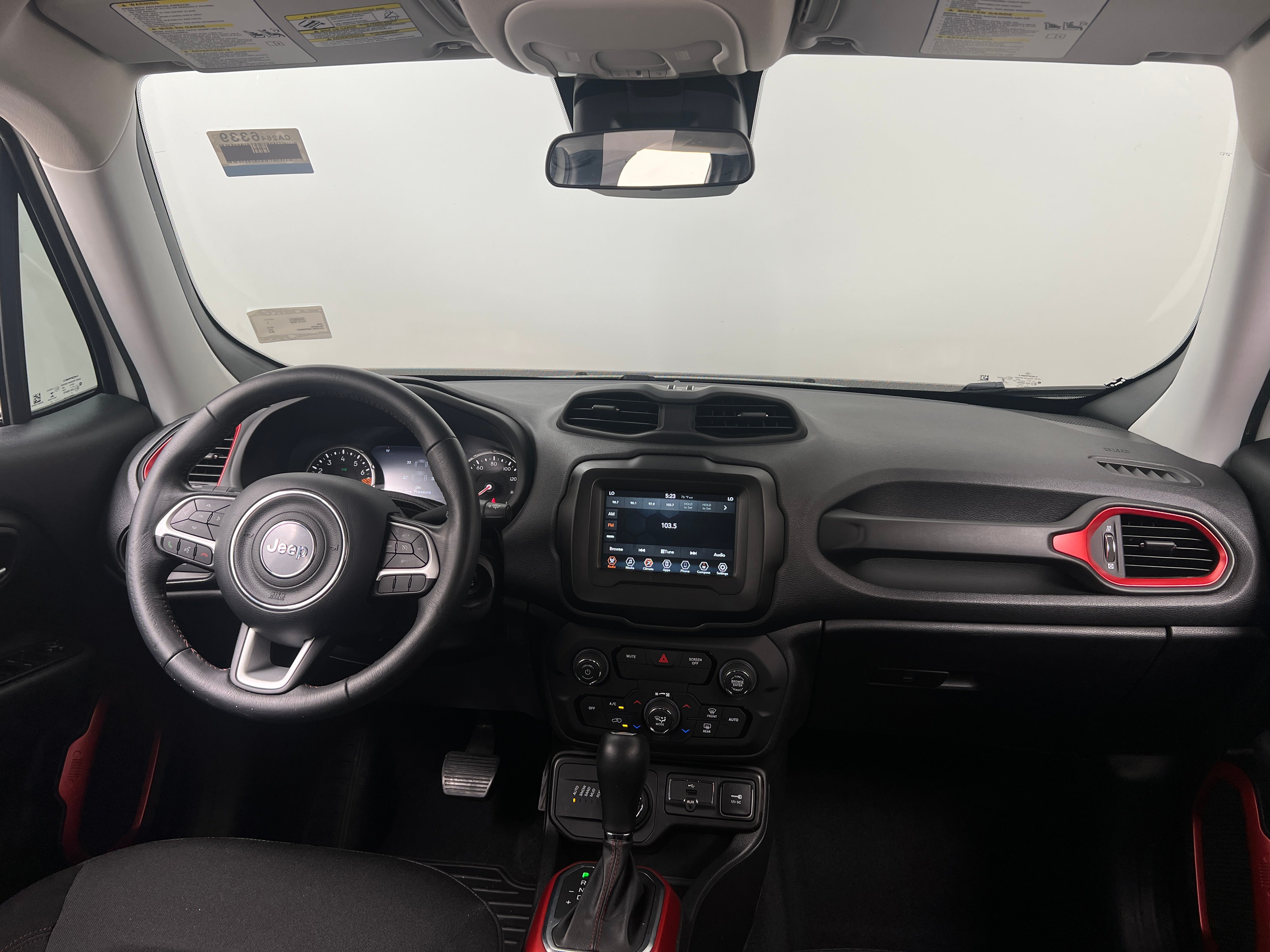 2019 Jeep Renegade Trailhawk 3