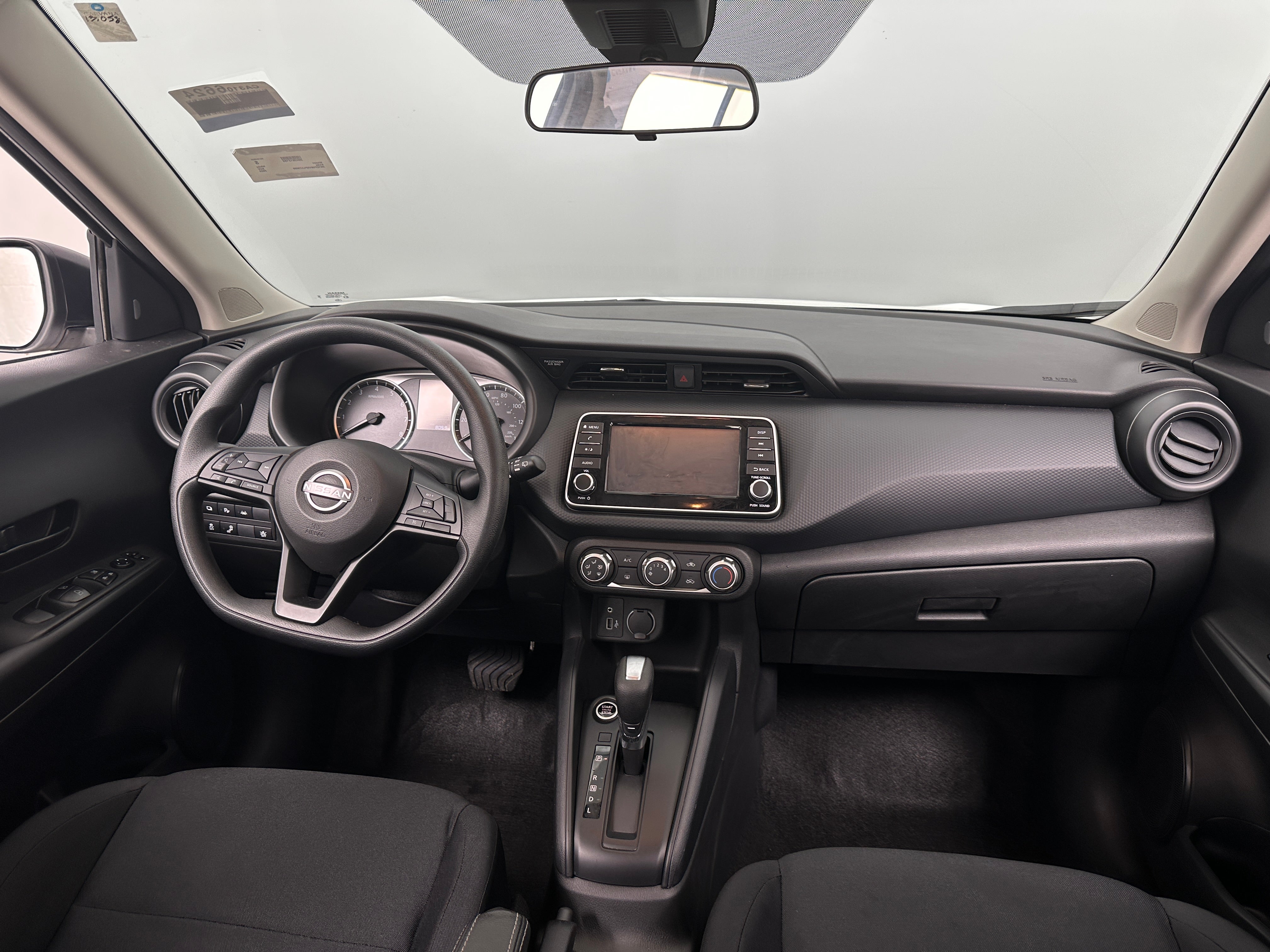 2023 Nissan Kicks S 3