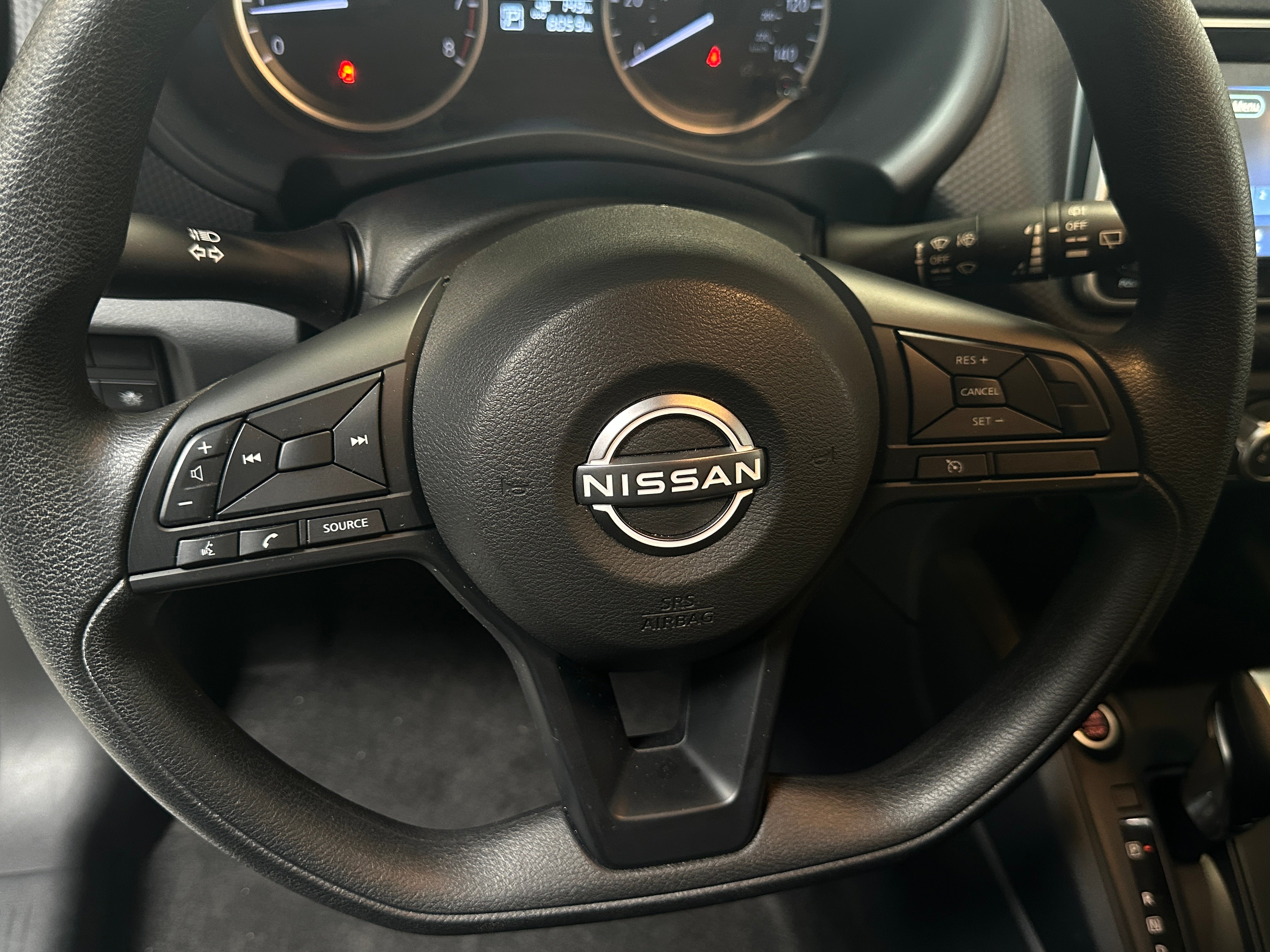 2023 Nissan Kicks S 5