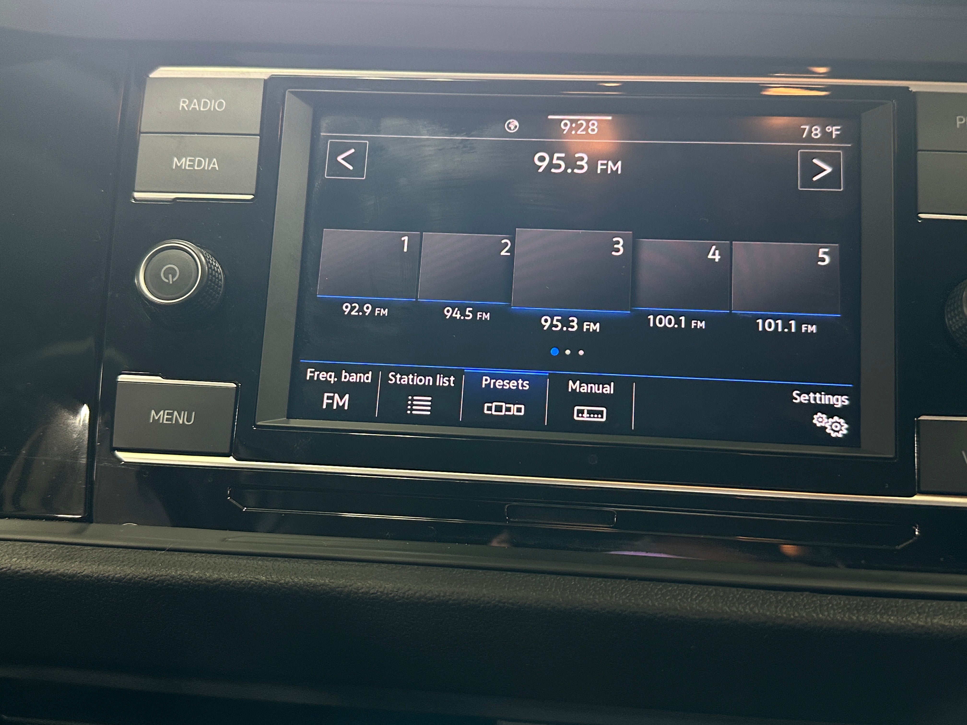 2023 Volkswagen Jetta S 4