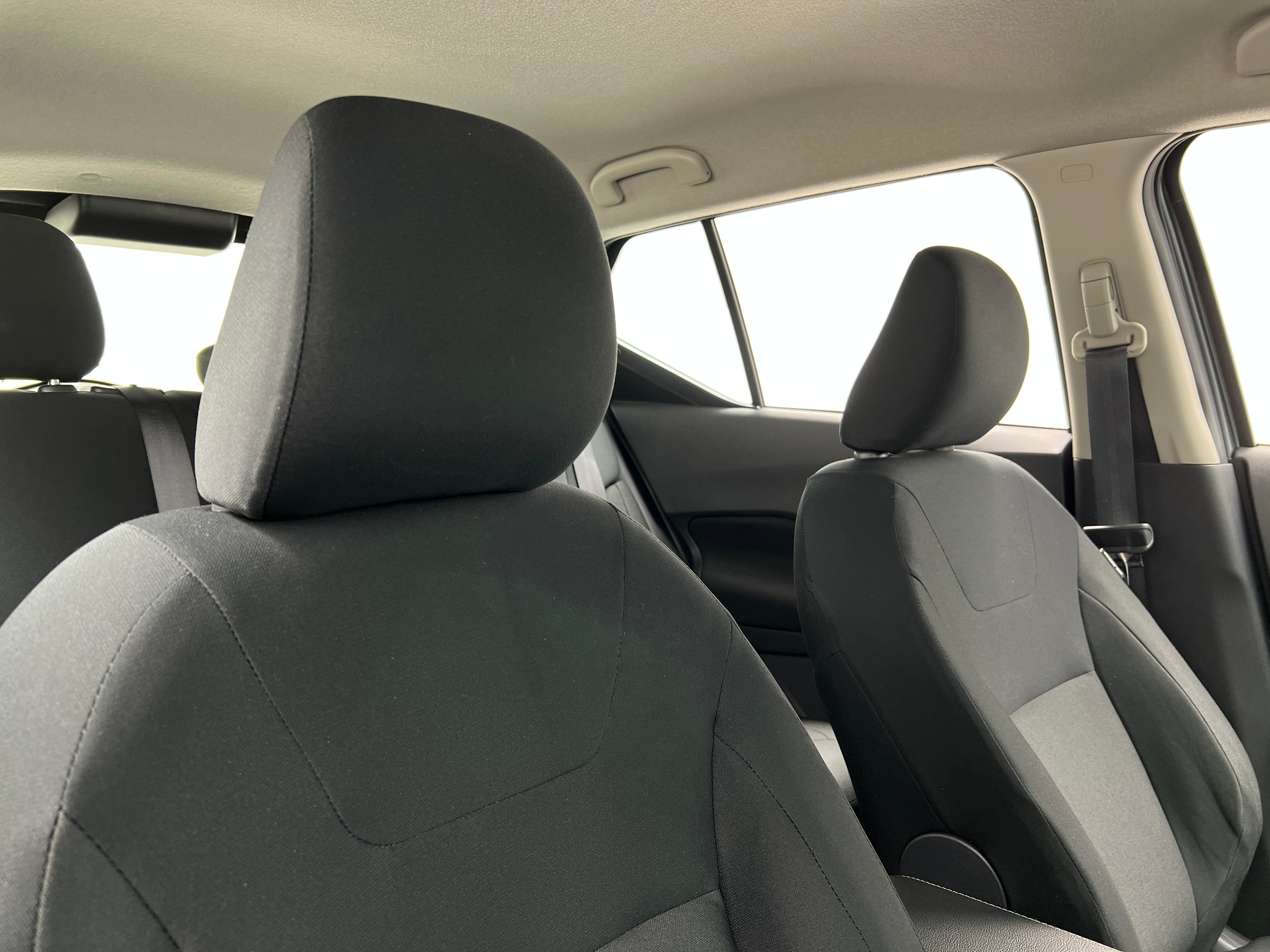 2024 Nissan Kicks S 2