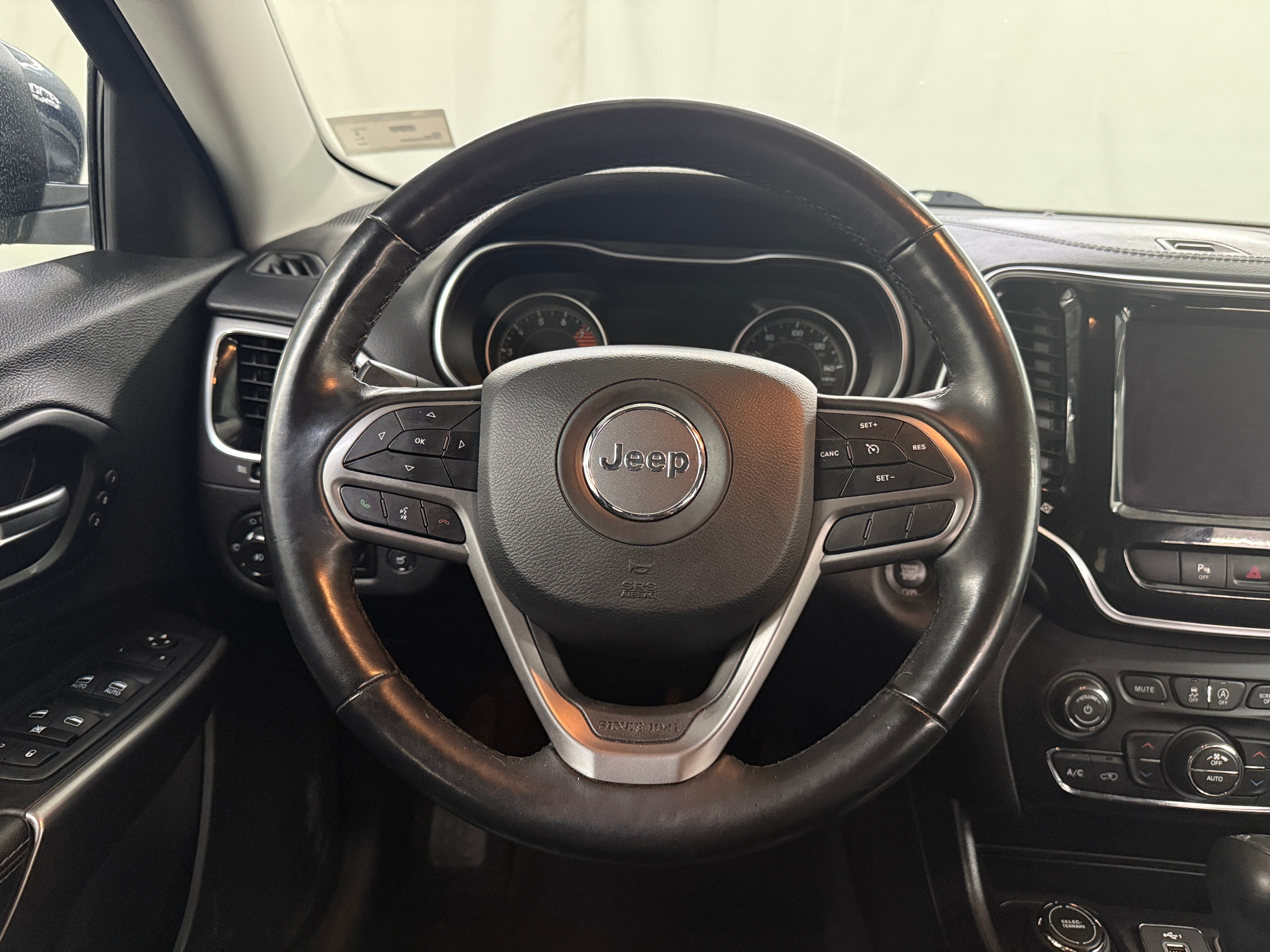 2020 Jeep Cherokee Limited Edition 4