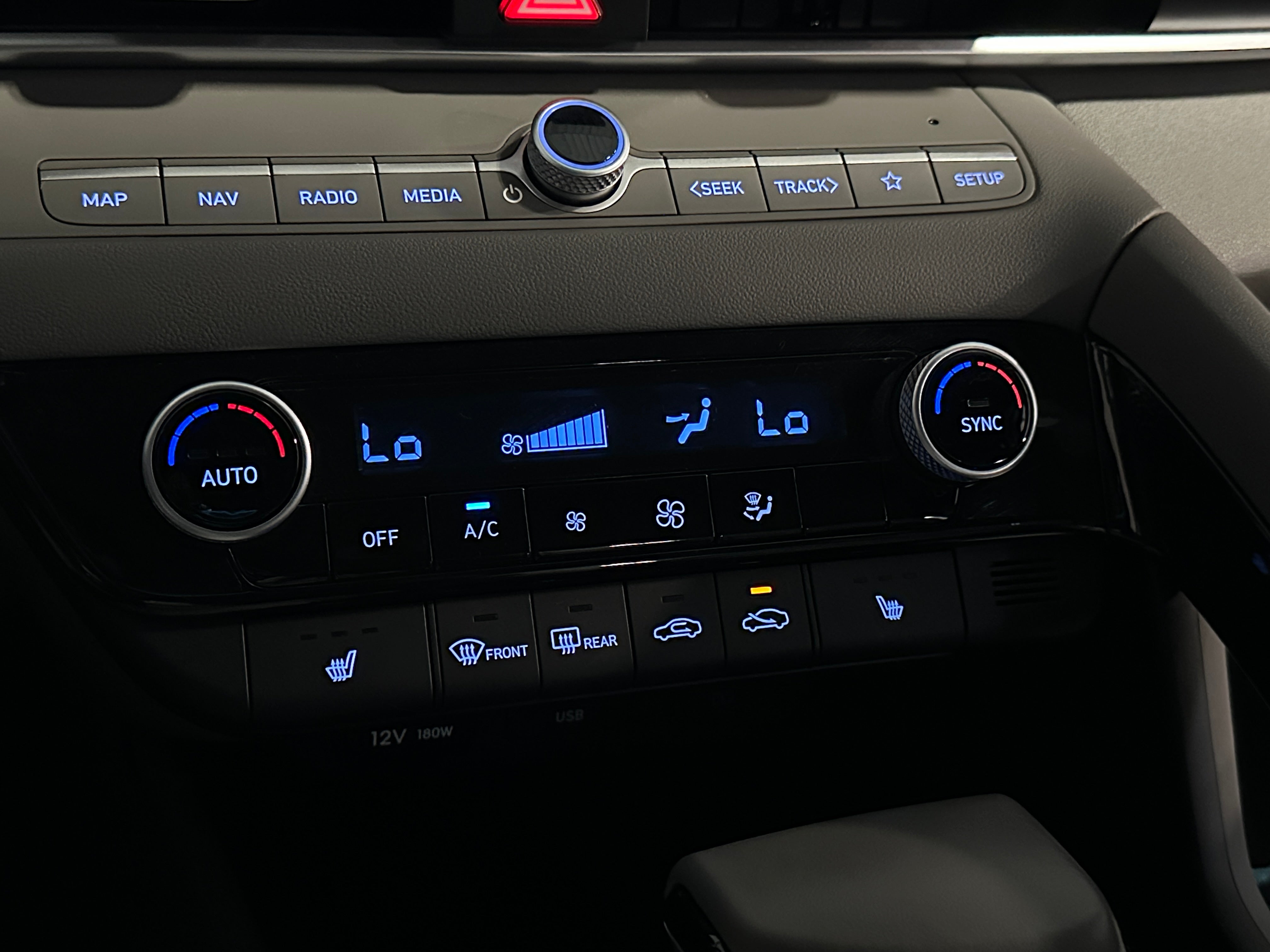 Thumbnail: 2023 Hyundai Elantra - 4