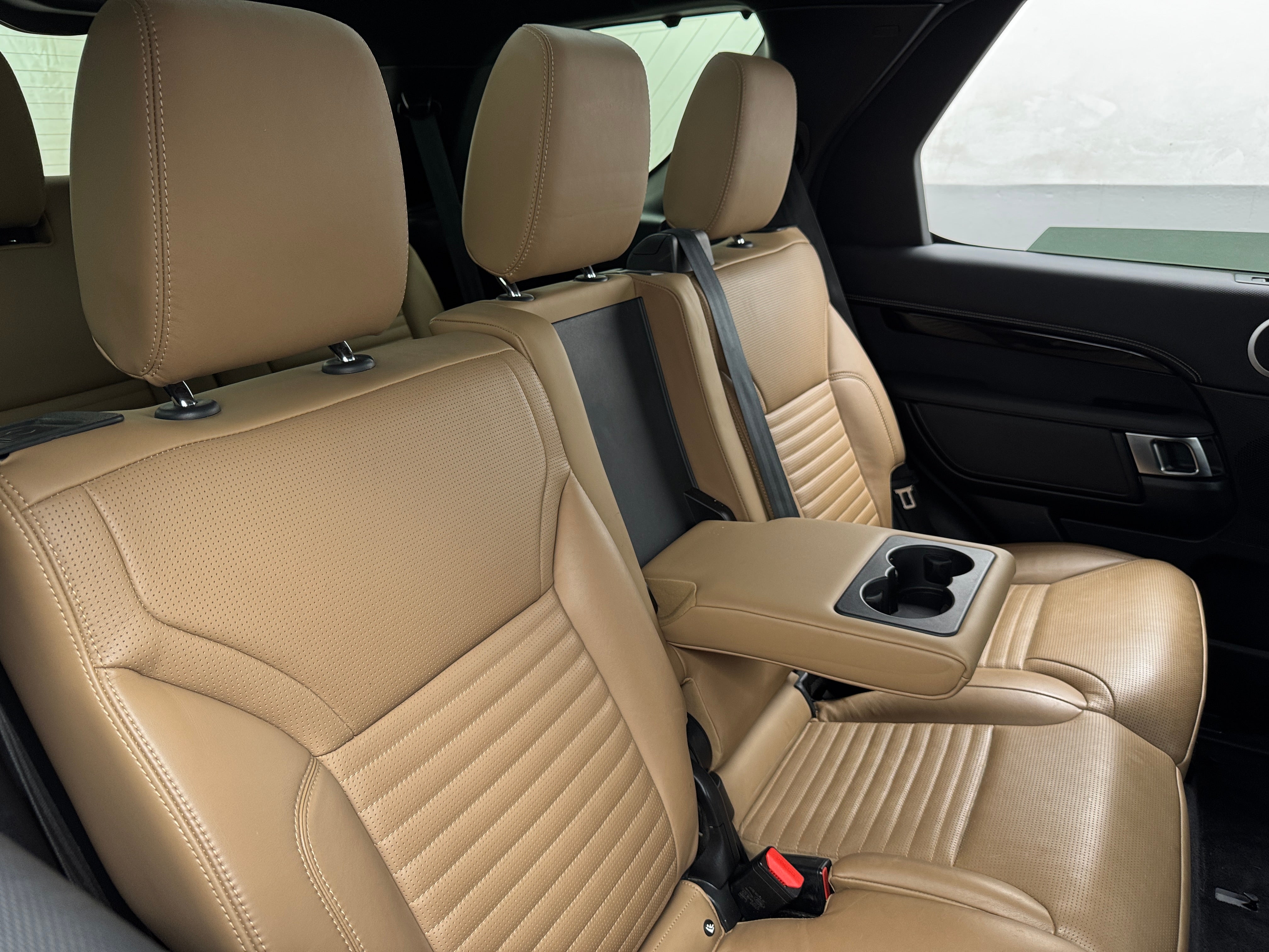 2023 Land Rover Discovery R-Dynamic HSE 5