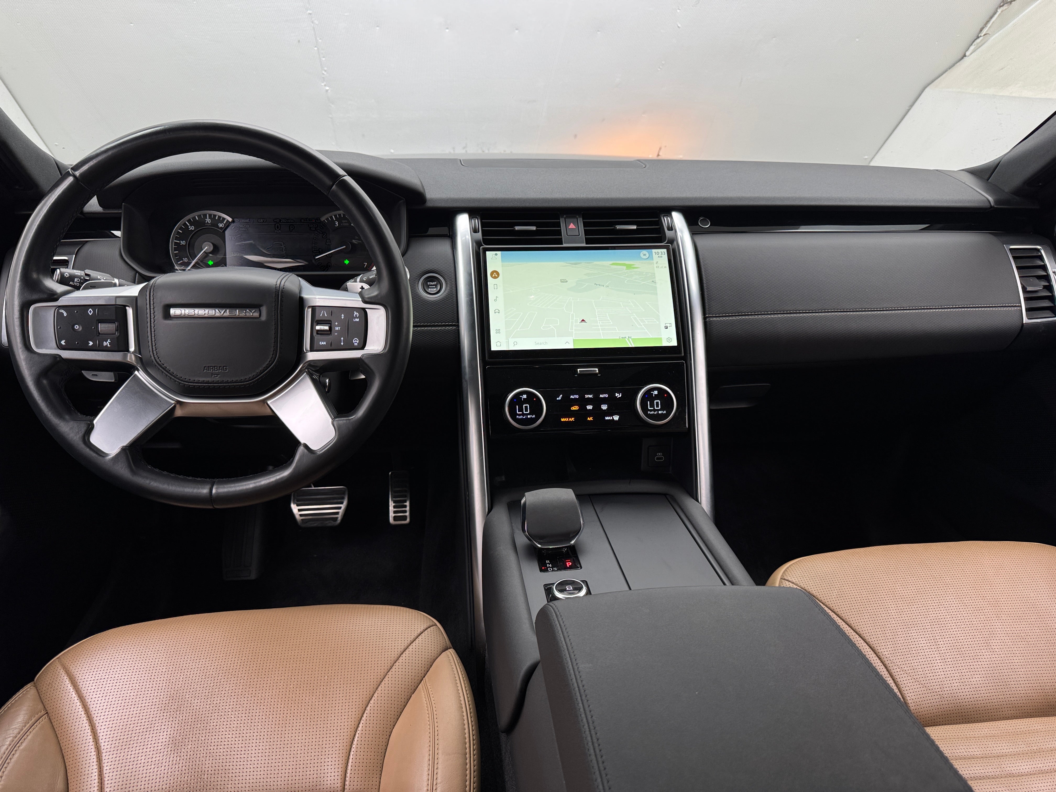 2023 Land Rover Discovery R-Dynamic HSE 2