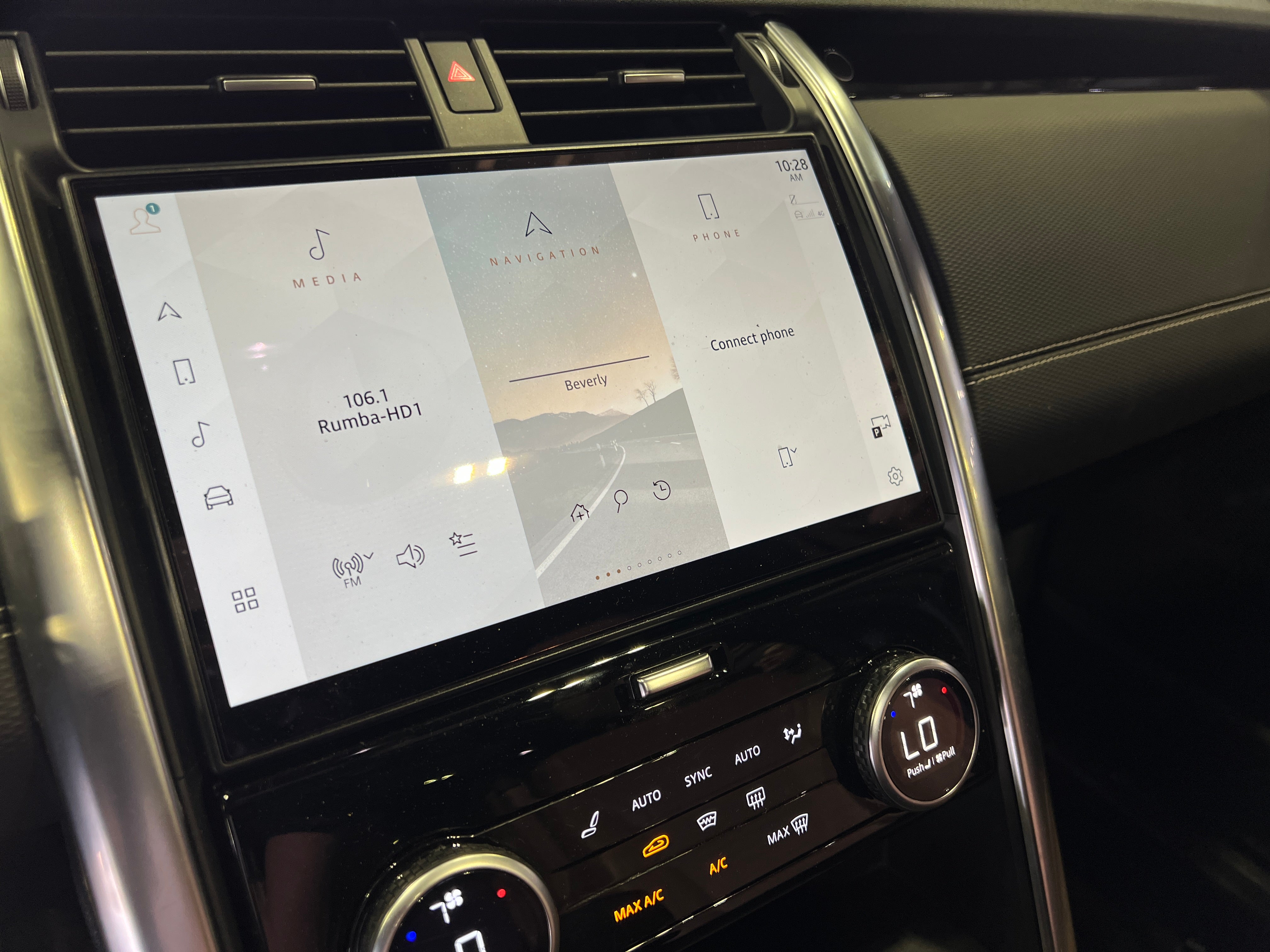 2023 Land Rover Discovery R-Dynamic HSE 3