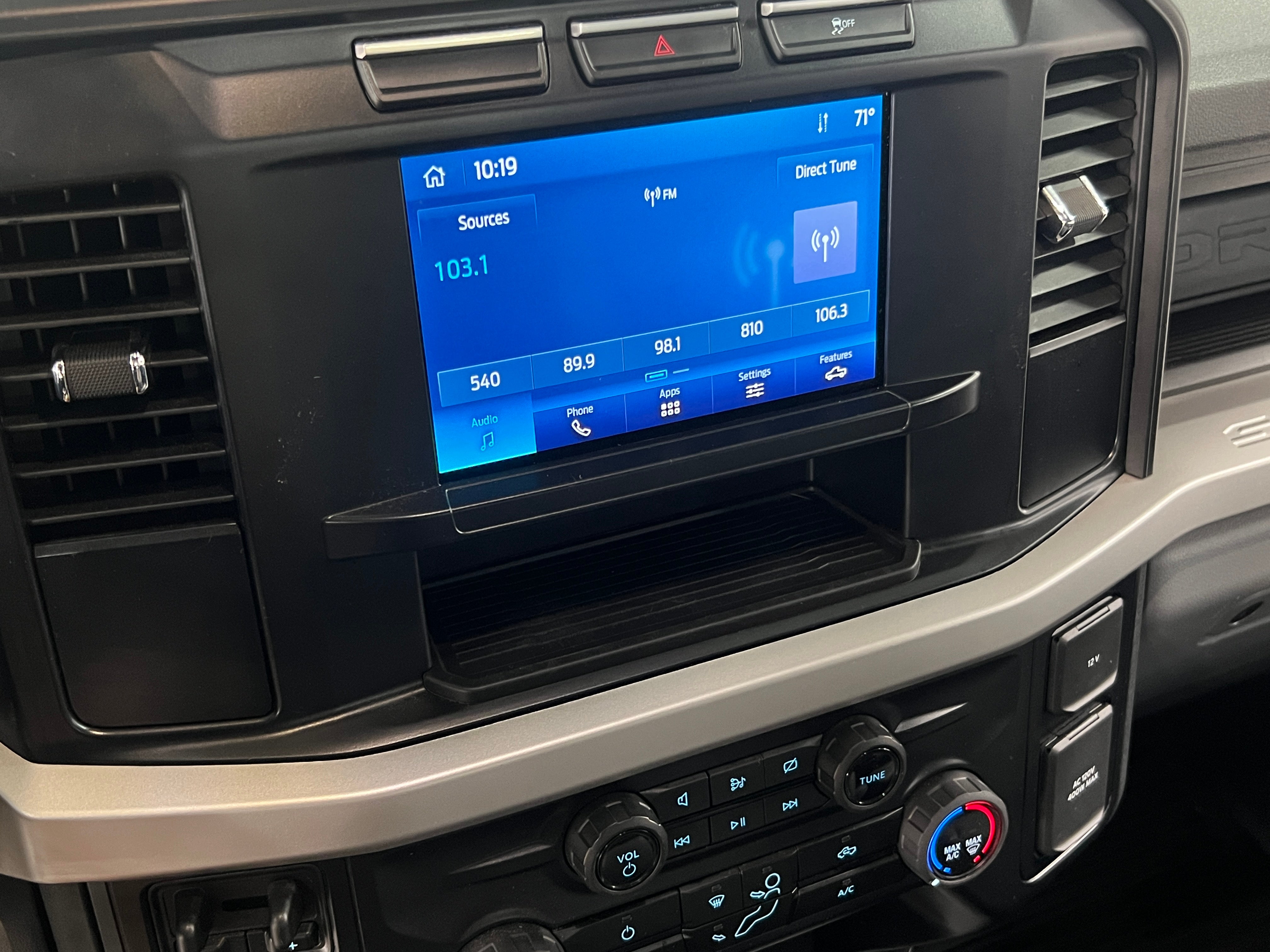 2024 Ford Econoline E-250 4