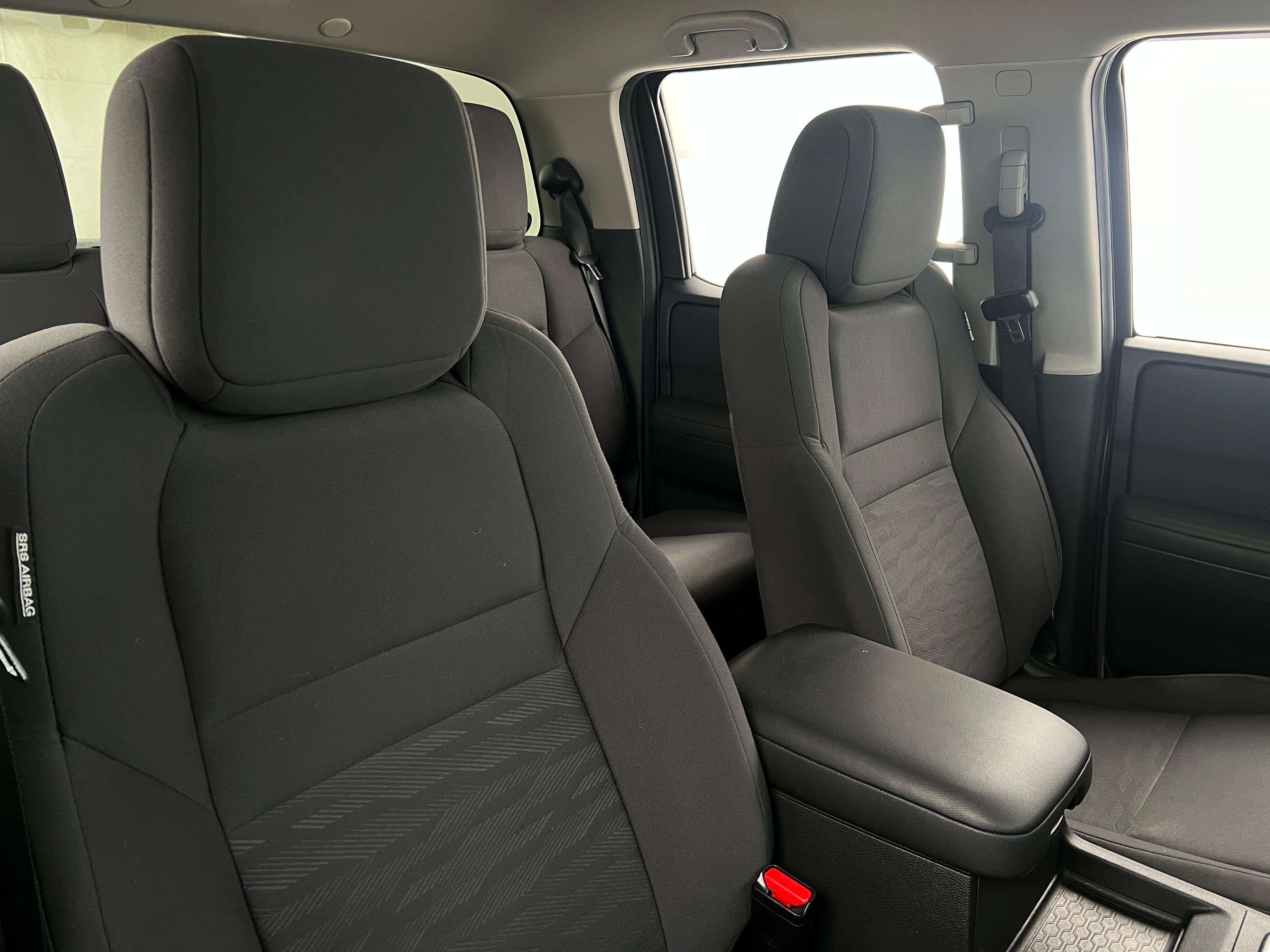 2022 Nissan Frontier S/C 2