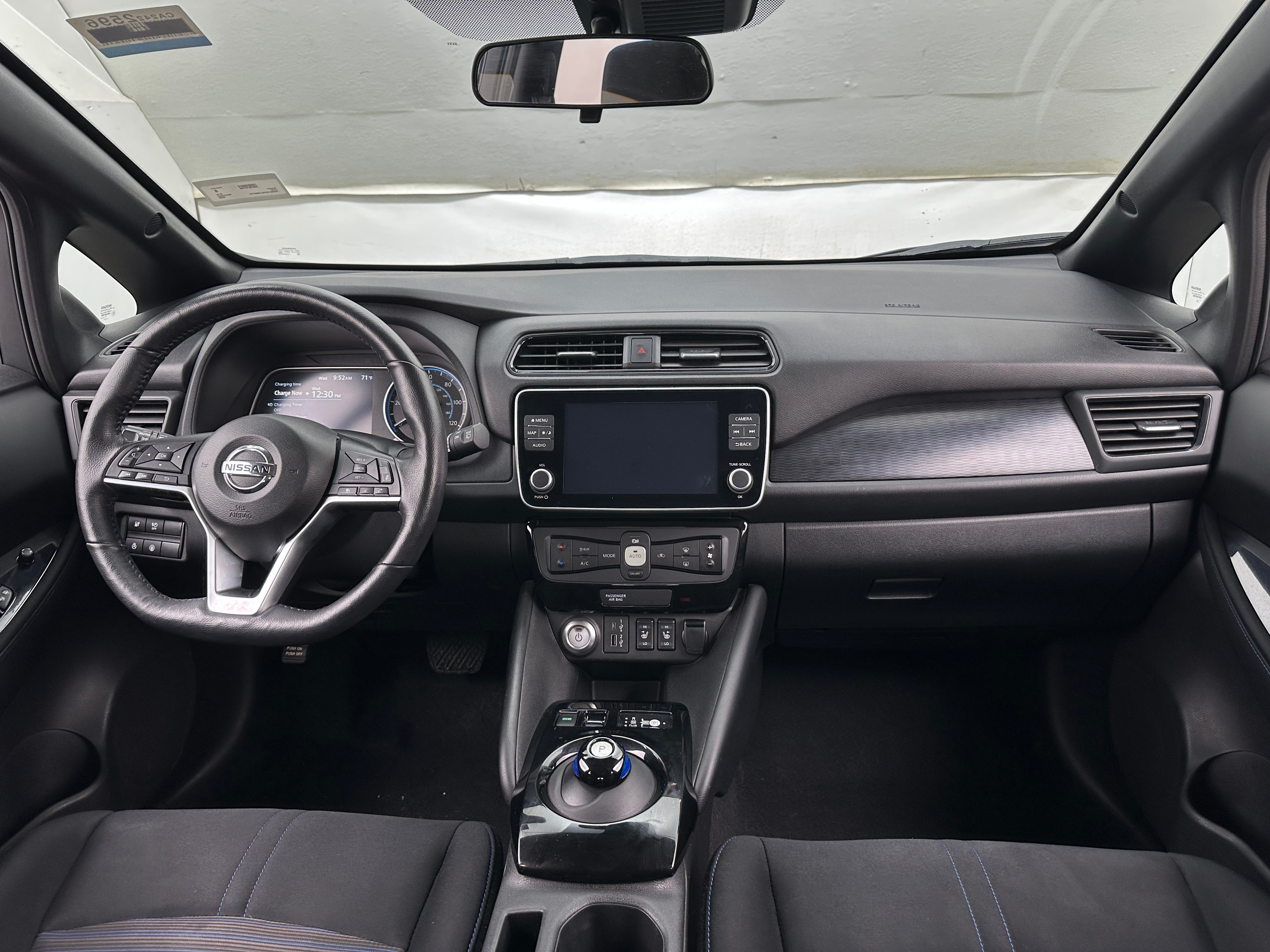 Thumbnail: 2020 Nissan Leaf - 3