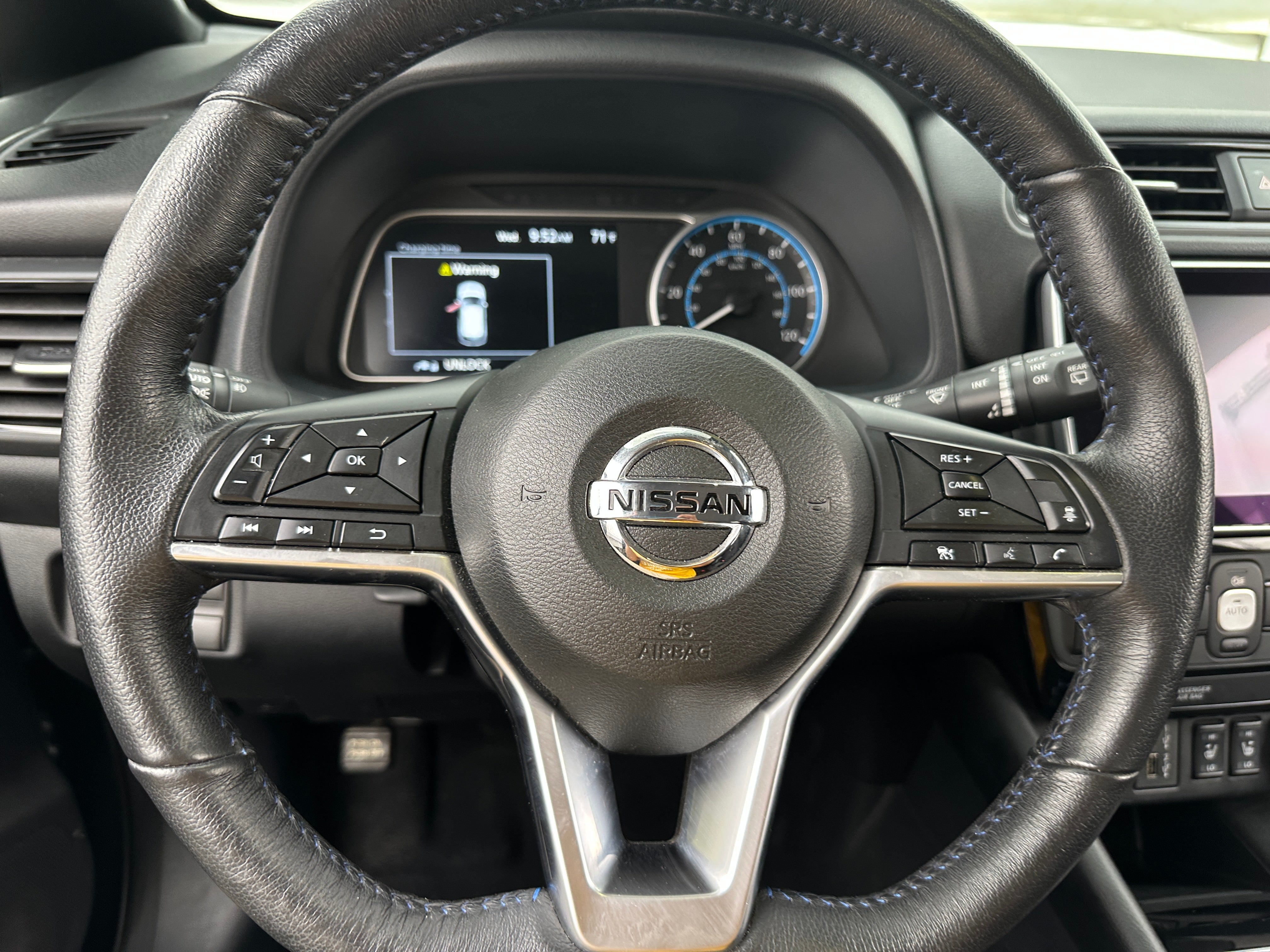 Thumbnail: 2020 Nissan Leaf - 5