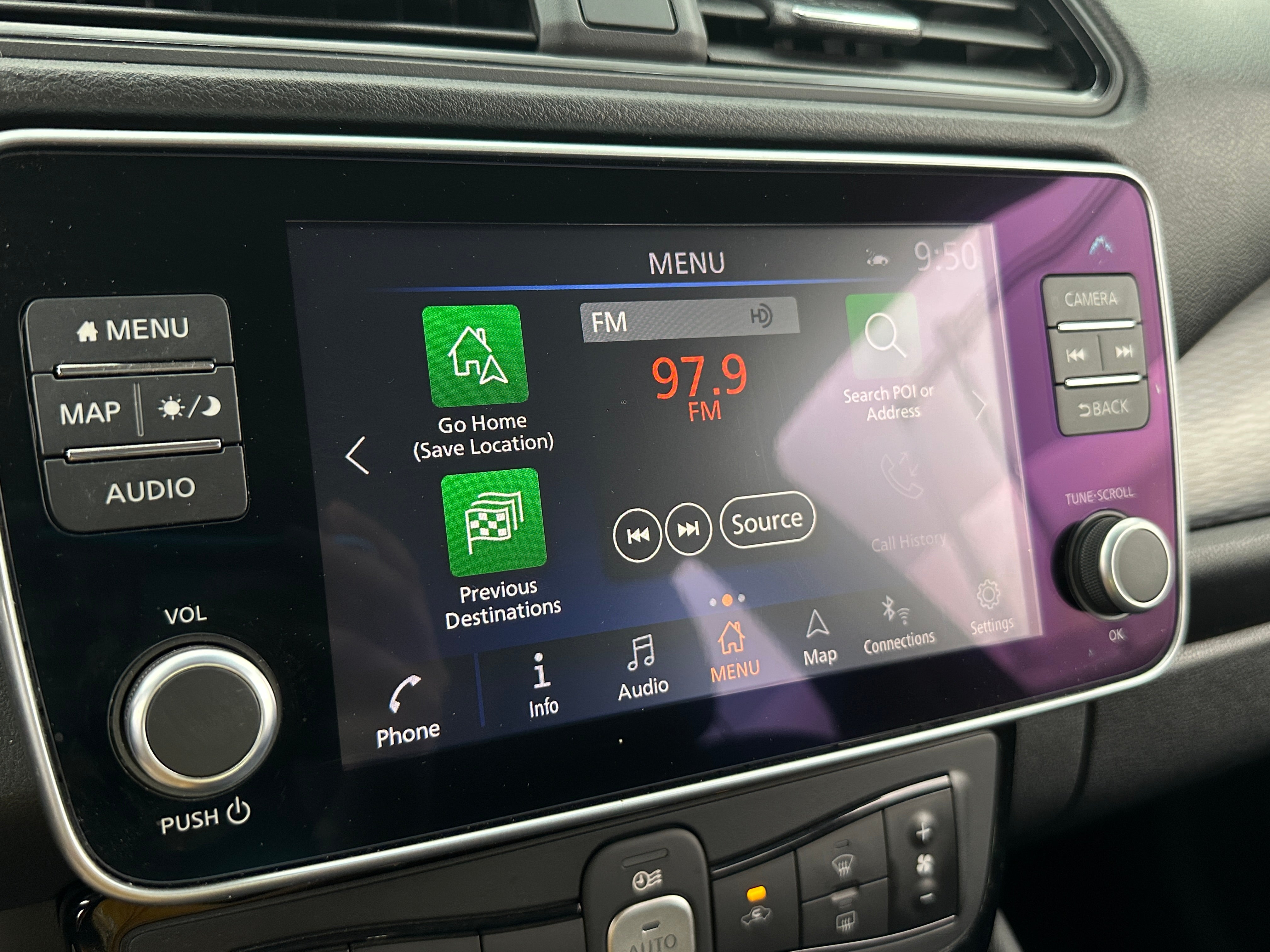 Thumbnail: 2020 Nissan Leaf - 4