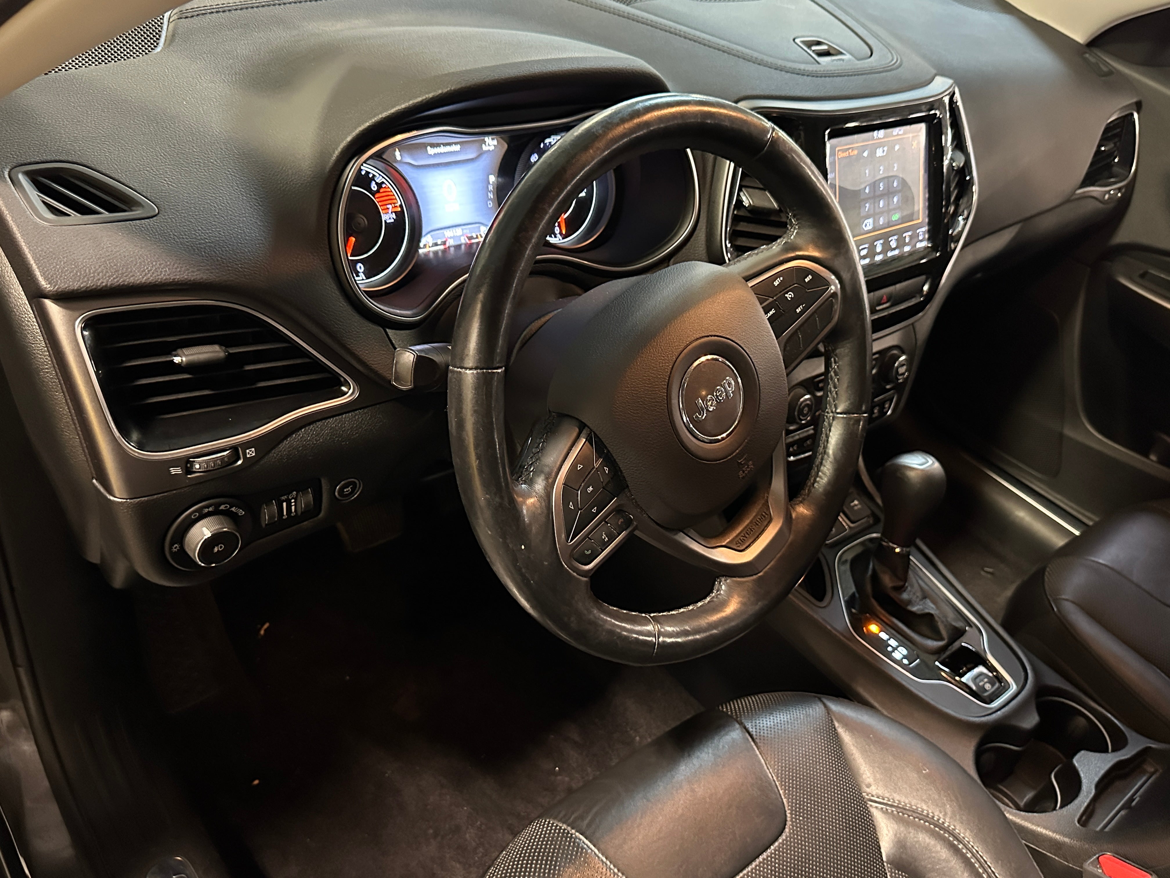 2019 Jeep Cherokee Limited Edition 2