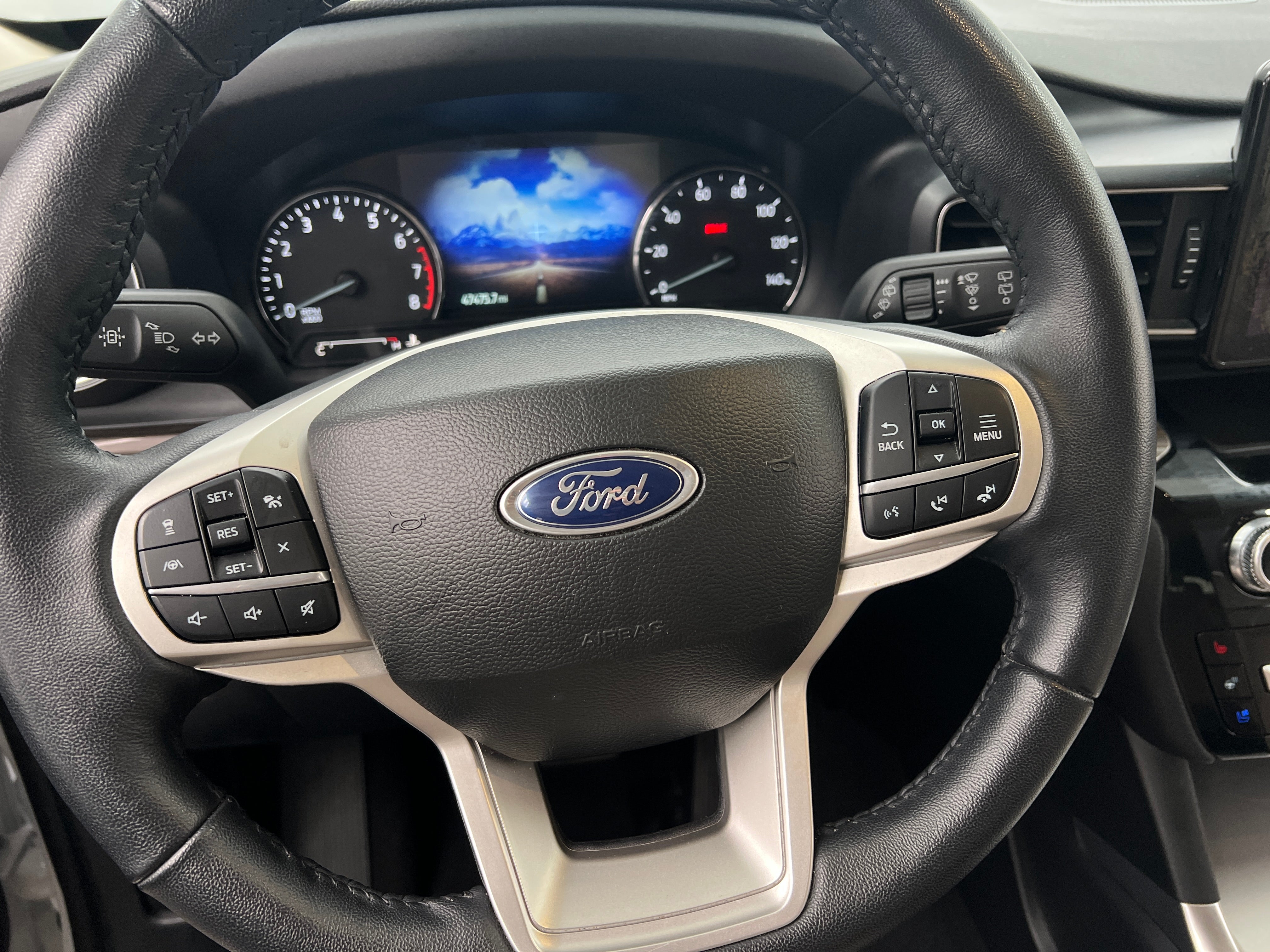 2023 Ford Explorer Limited 4