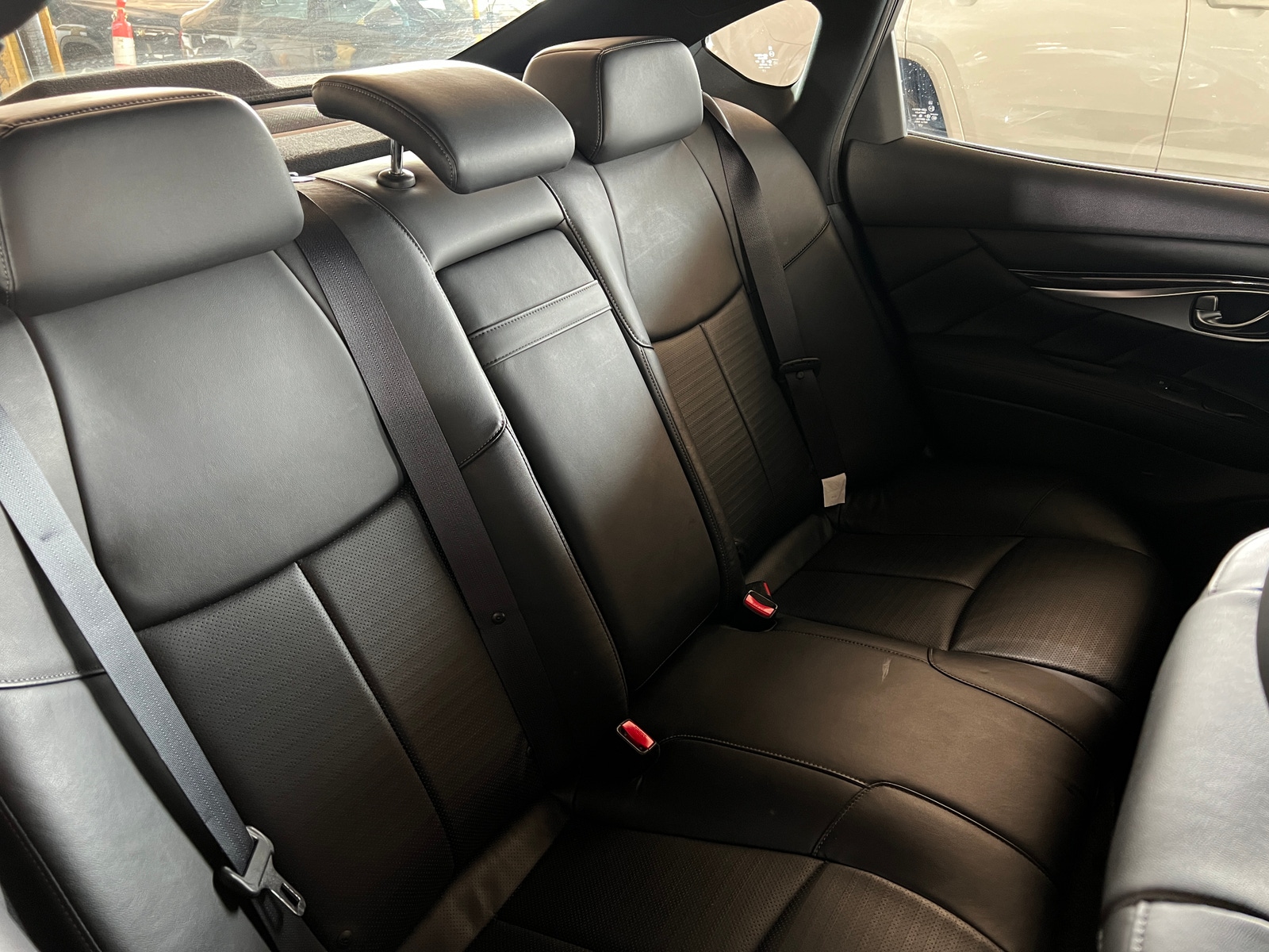 Thumbnail: 2016 INFINITI Q70 - 5