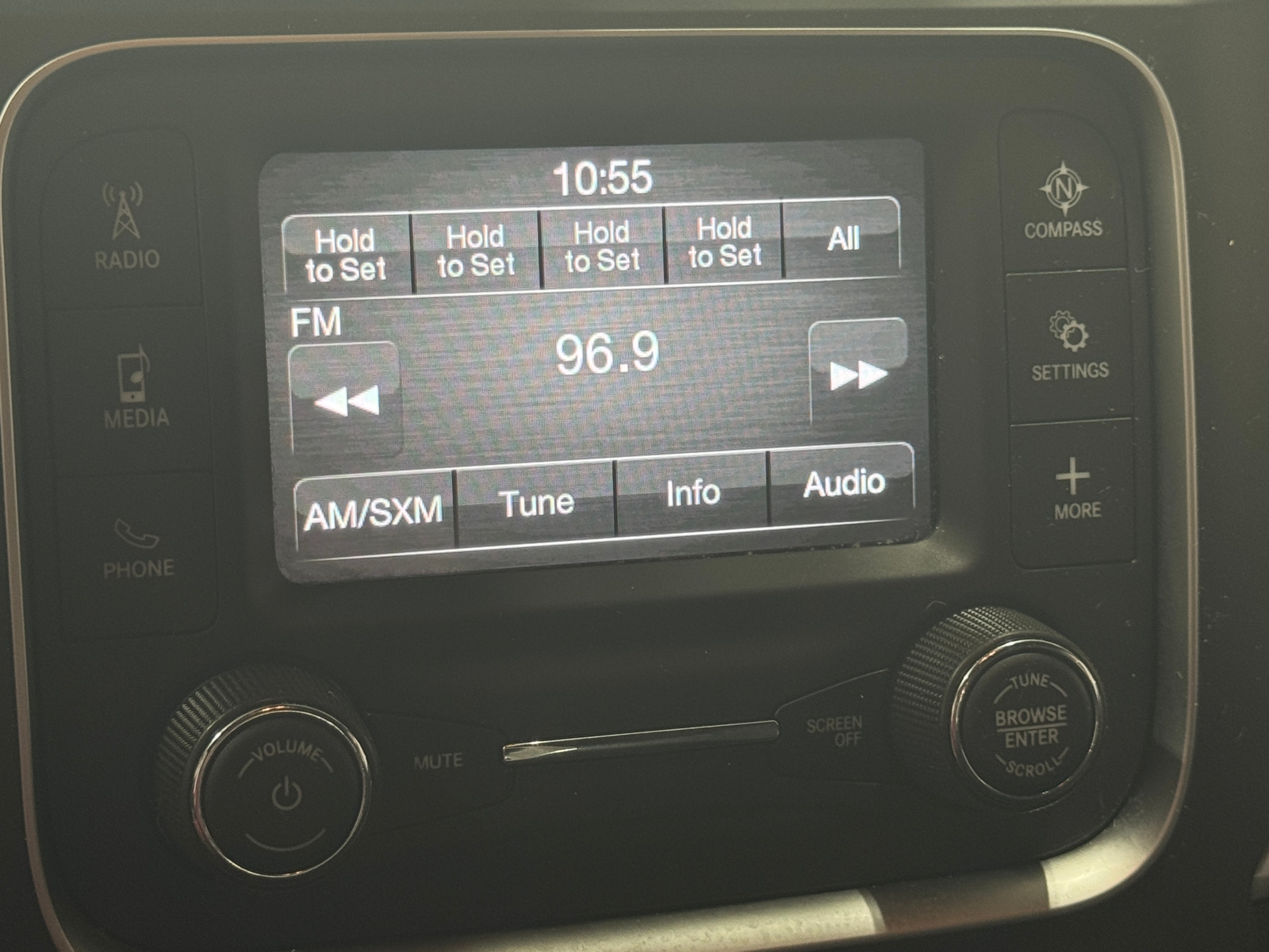 Thumbnail: 2022 RAM 1500 Classic - 4