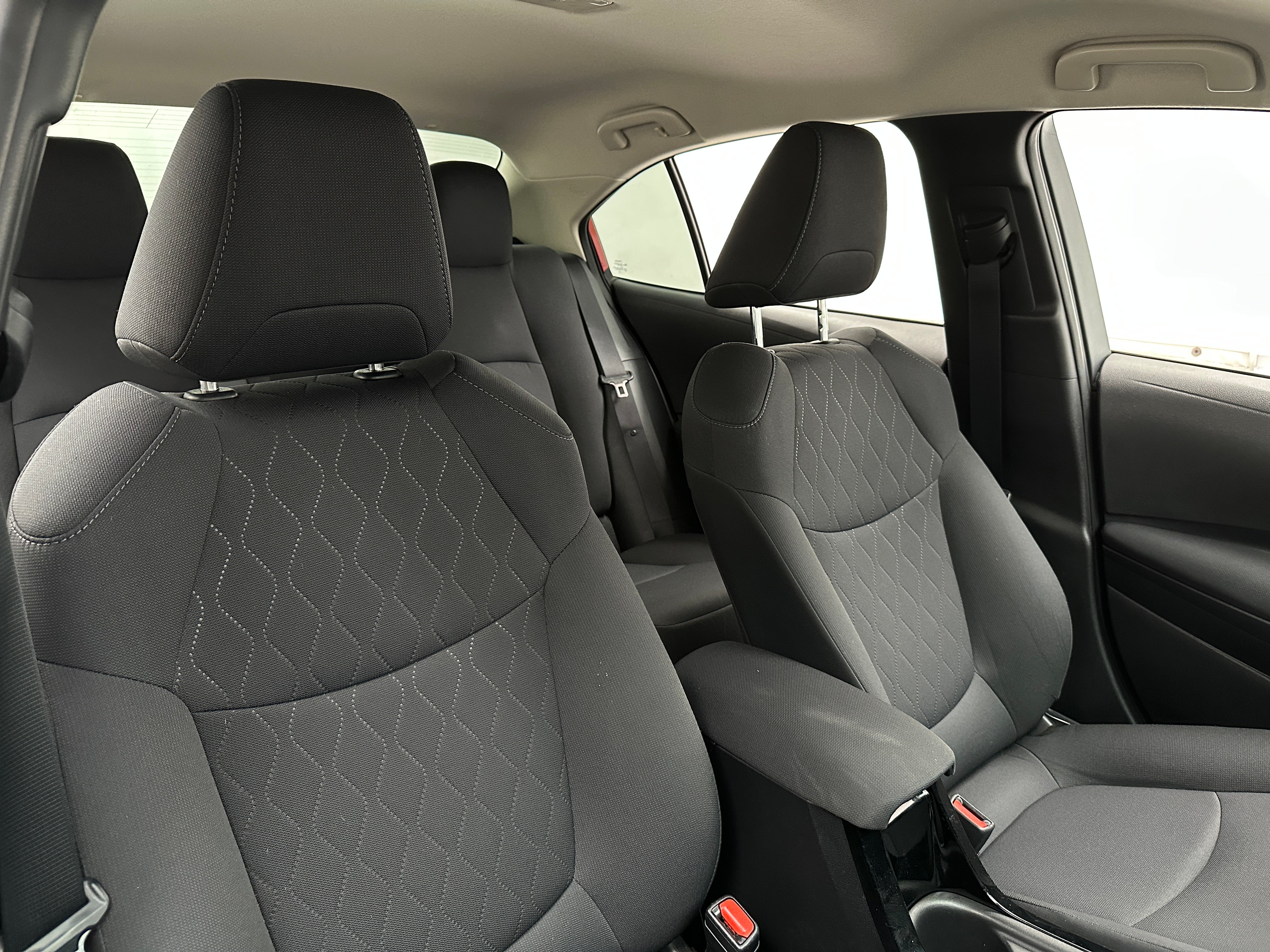 2021 Toyota Corolla LE 2