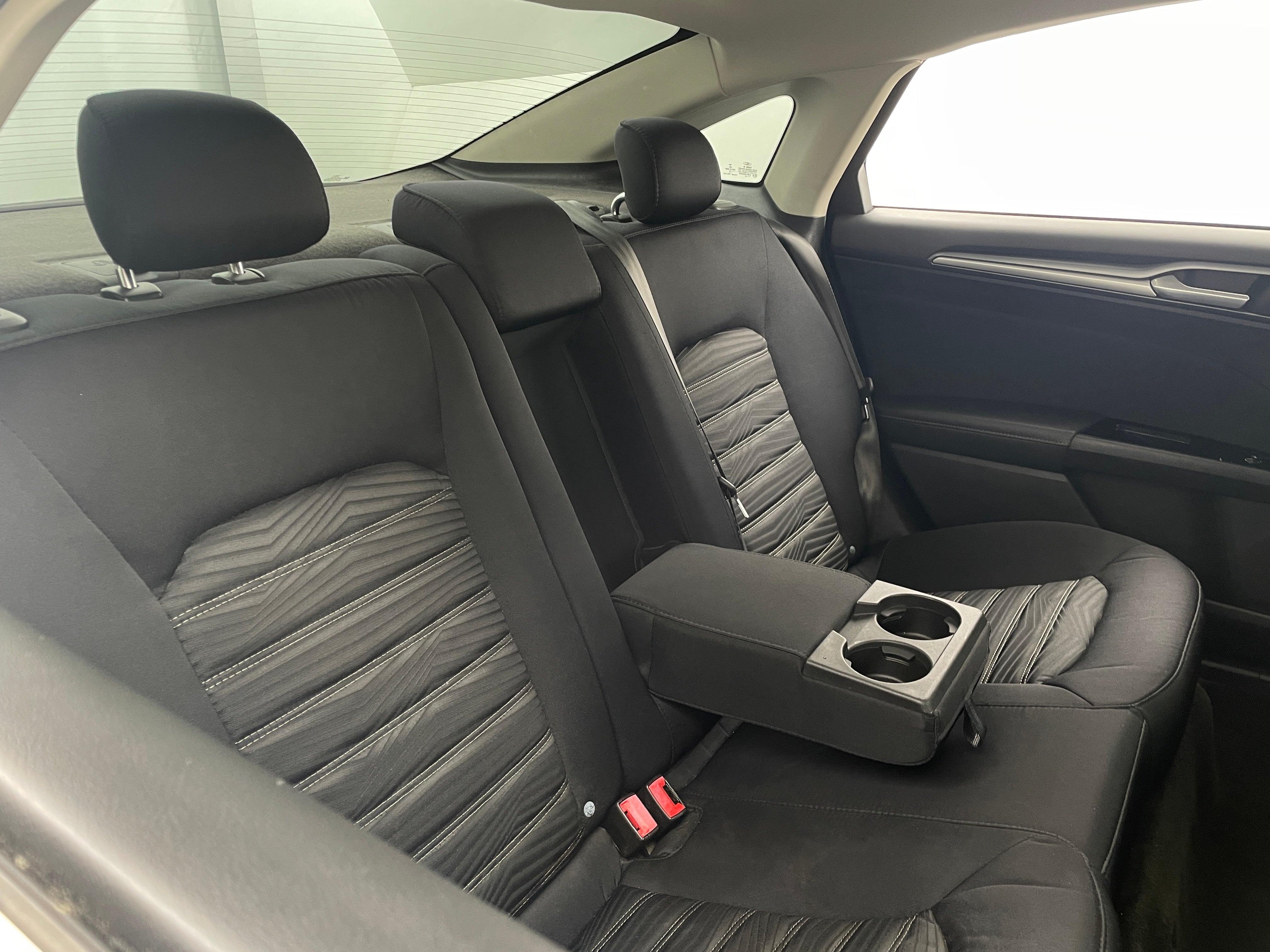 2016 Ford Fusion SE 6